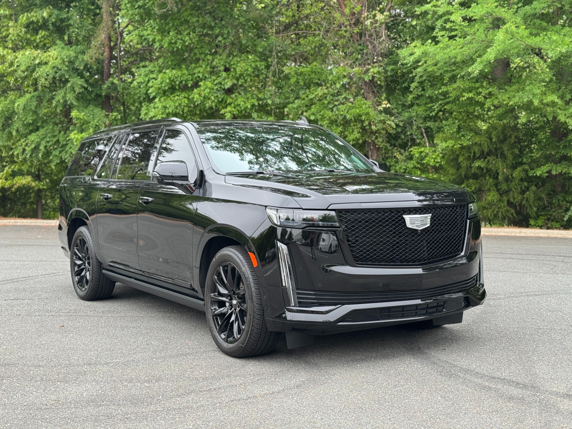 2024 Cadillac Escalade ESV Sport Platinum photo 16
