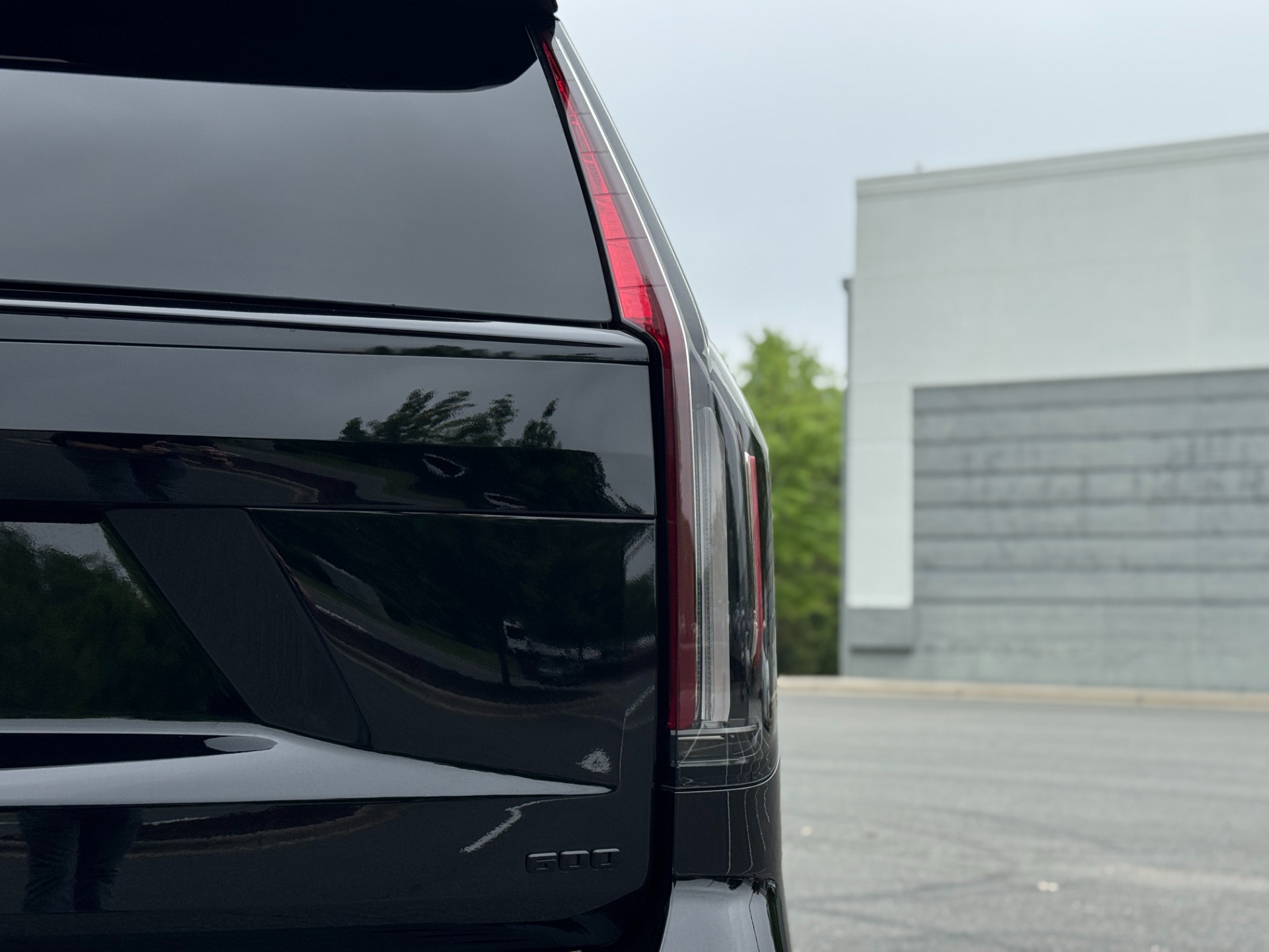 2024 Cadillac Escalade ESV Sport Platinum photo 18