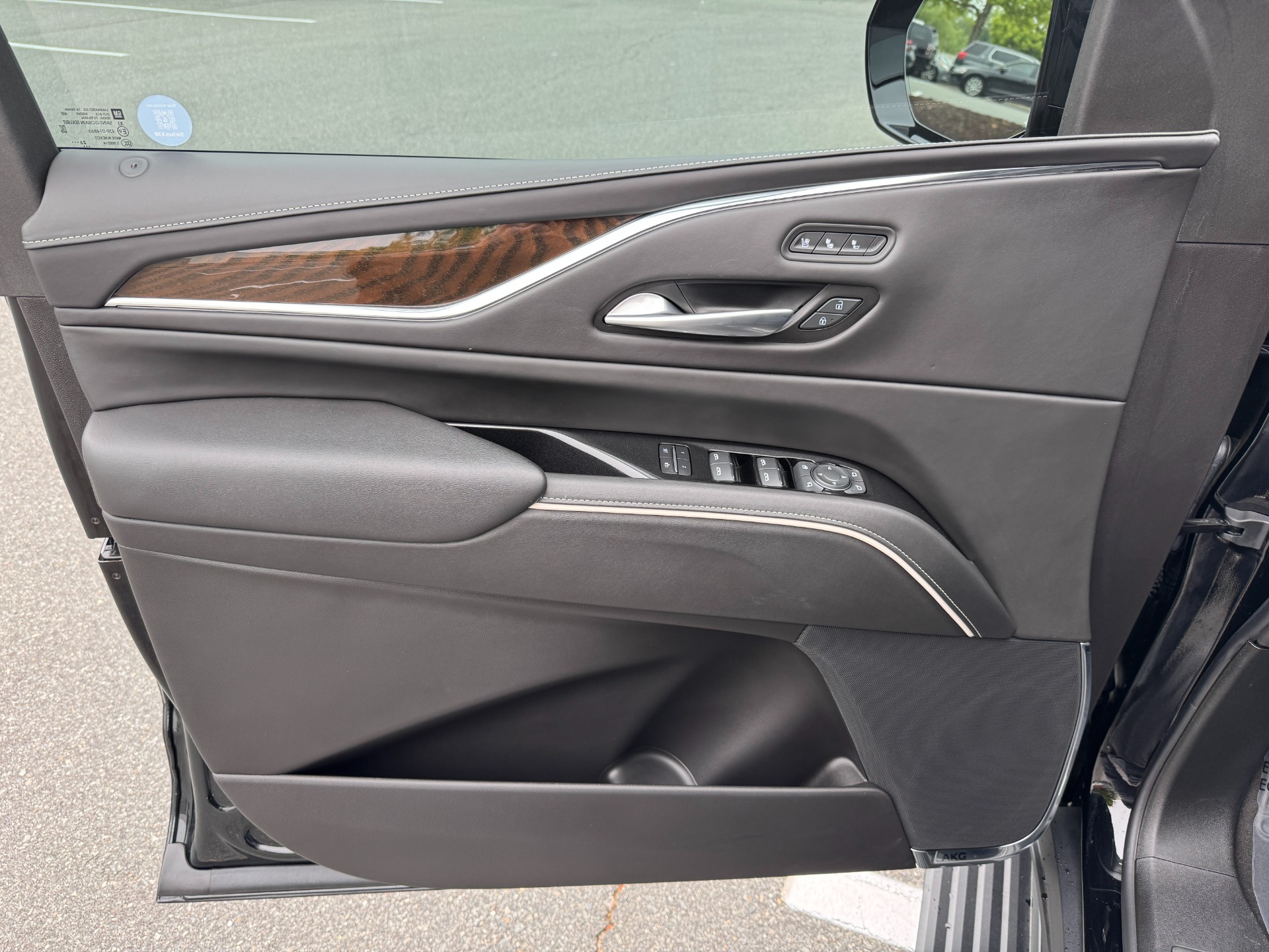 2024 Cadillac Escalade ESV Sport Platinum photo 19