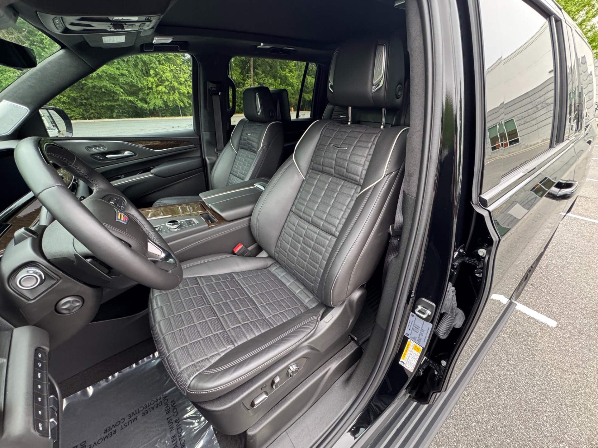 2024 Cadillac Escalade ESV Sport Platinum photo 23