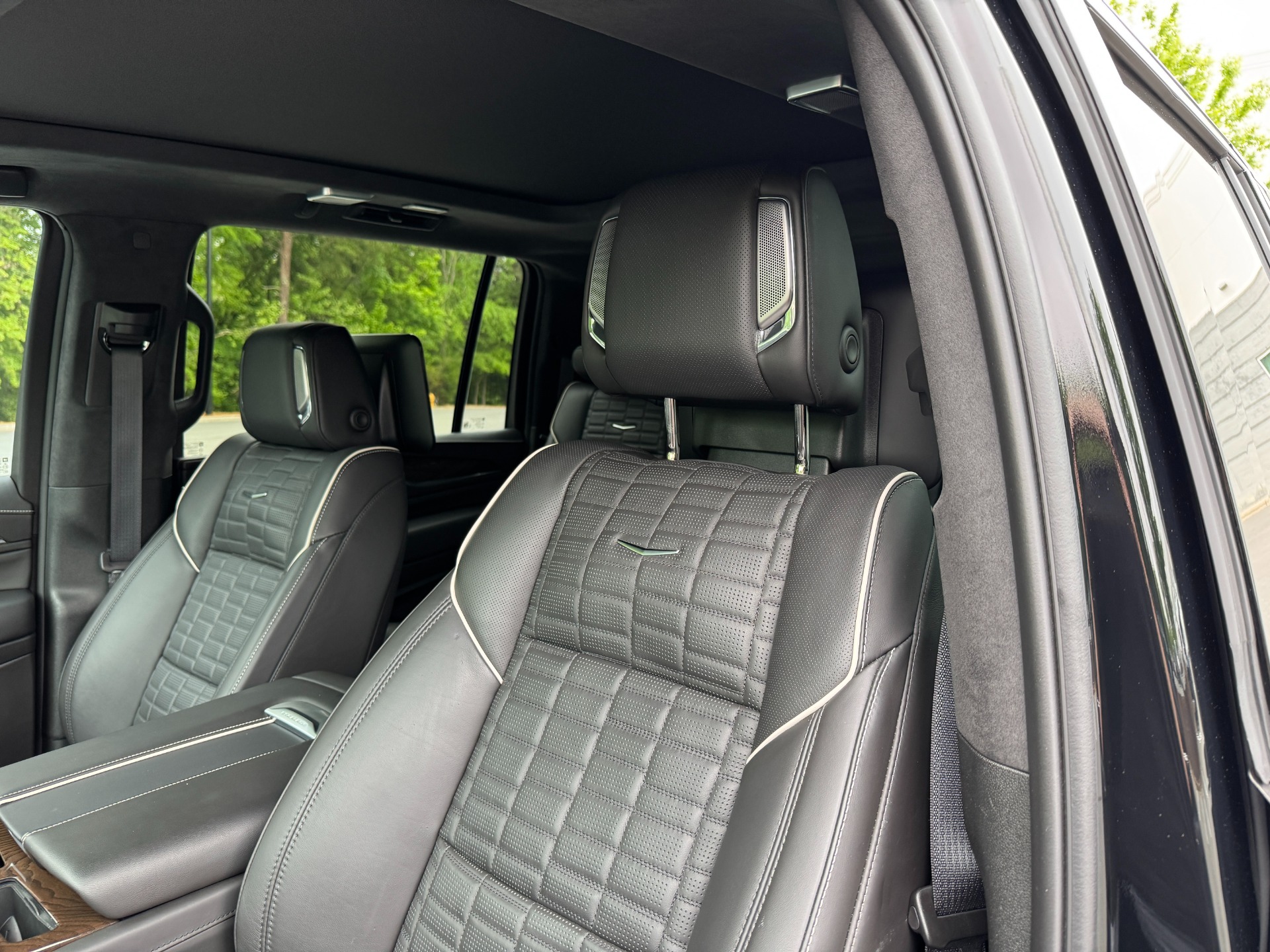 2024 Cadillac Escalade ESV Sport Platinum photo 24