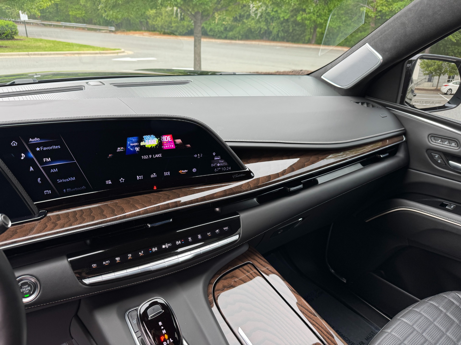 2024 Cadillac Escalade ESV Sport Platinum photo 33