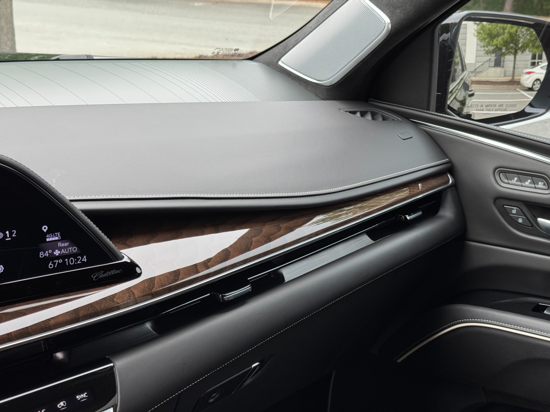 2024 Cadillac Escalade ESV Sport Platinum photo 36