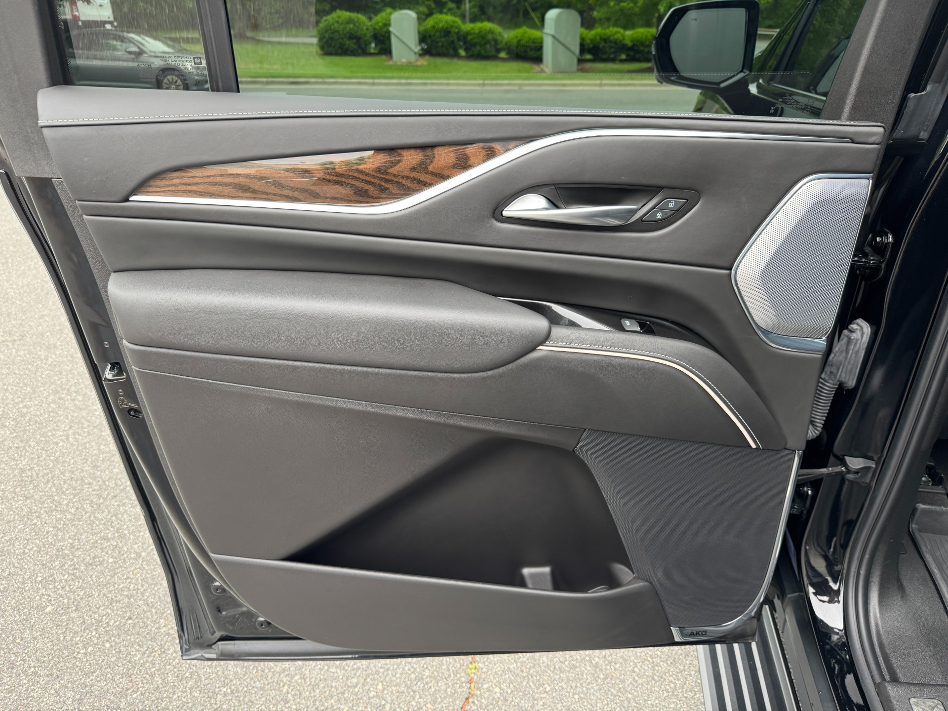2024 Cadillac Escalade ESV Sport Platinum photo 43