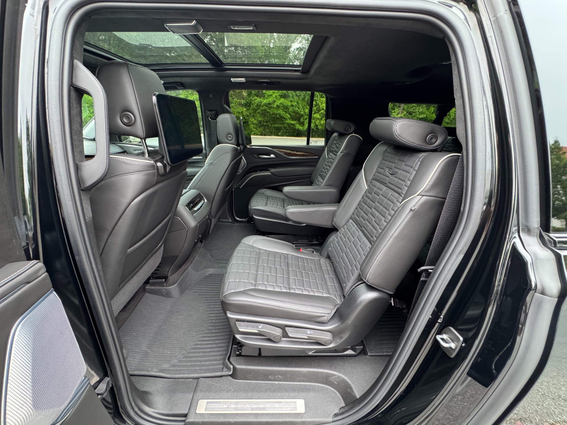 2024 Cadillac Escalade ESV Sport Platinum photo 45