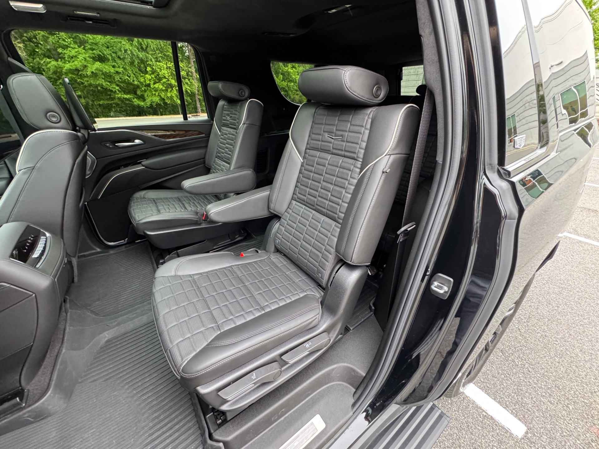 2024 Cadillac Escalade ESV Sport Platinum photo 46