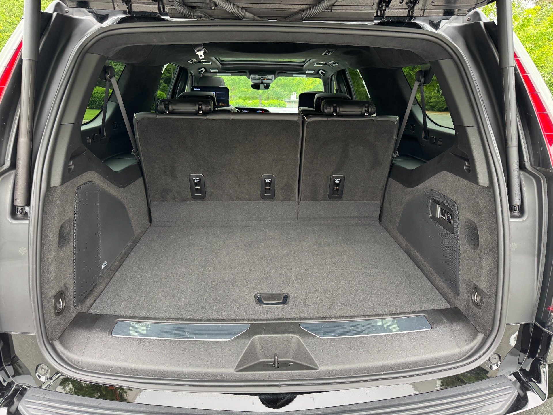 2024 Cadillac Escalade ESV Sport Platinum photo 64