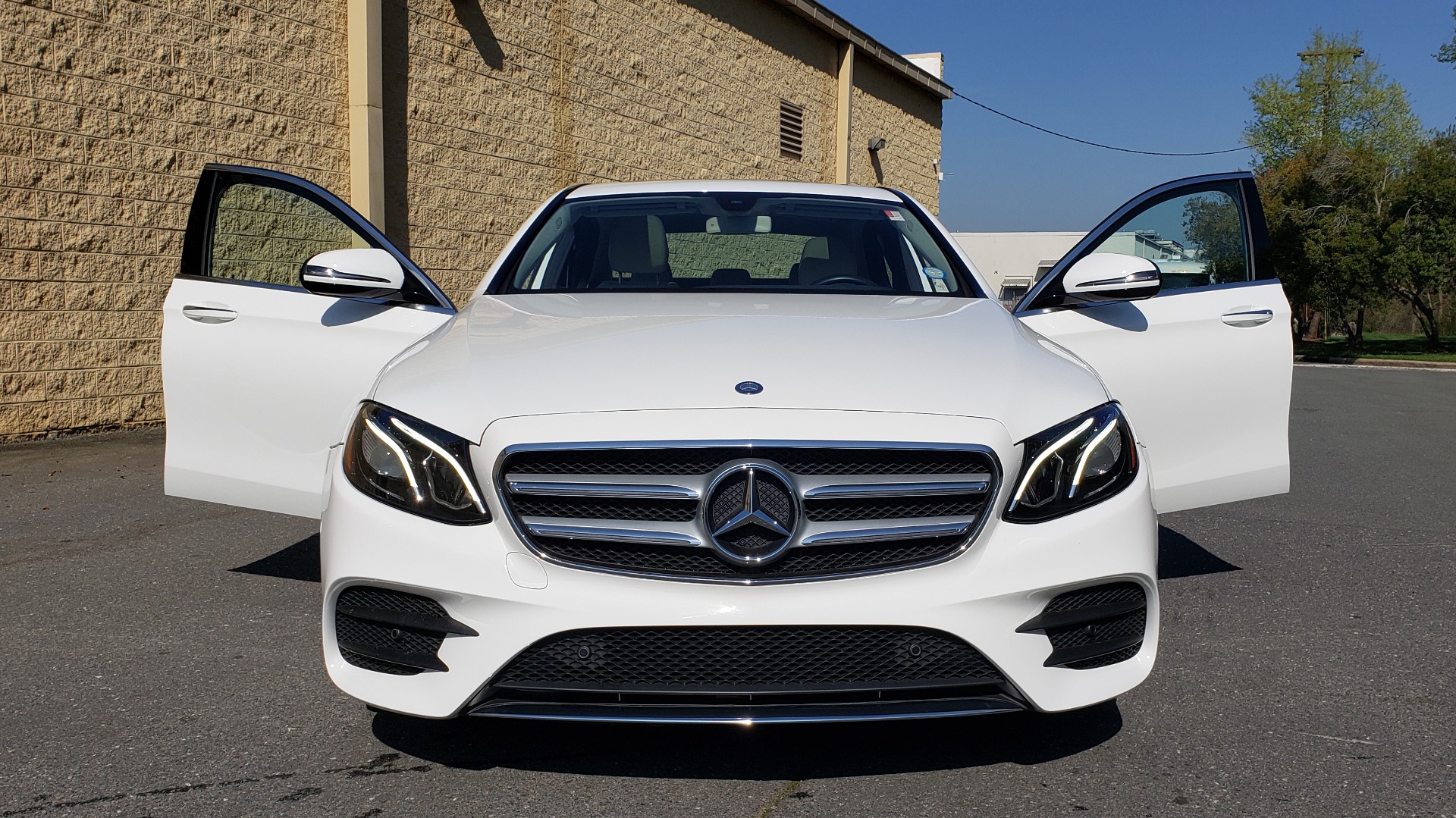 Used 2017 Mercedes-Benz E-Class E 300 PREMIUM / RWD / NAV / SNF / PARKING PILOT / REARVIEW / BURMESTER for sale Sold at Formula Imports in Charlotte NC 28227 20