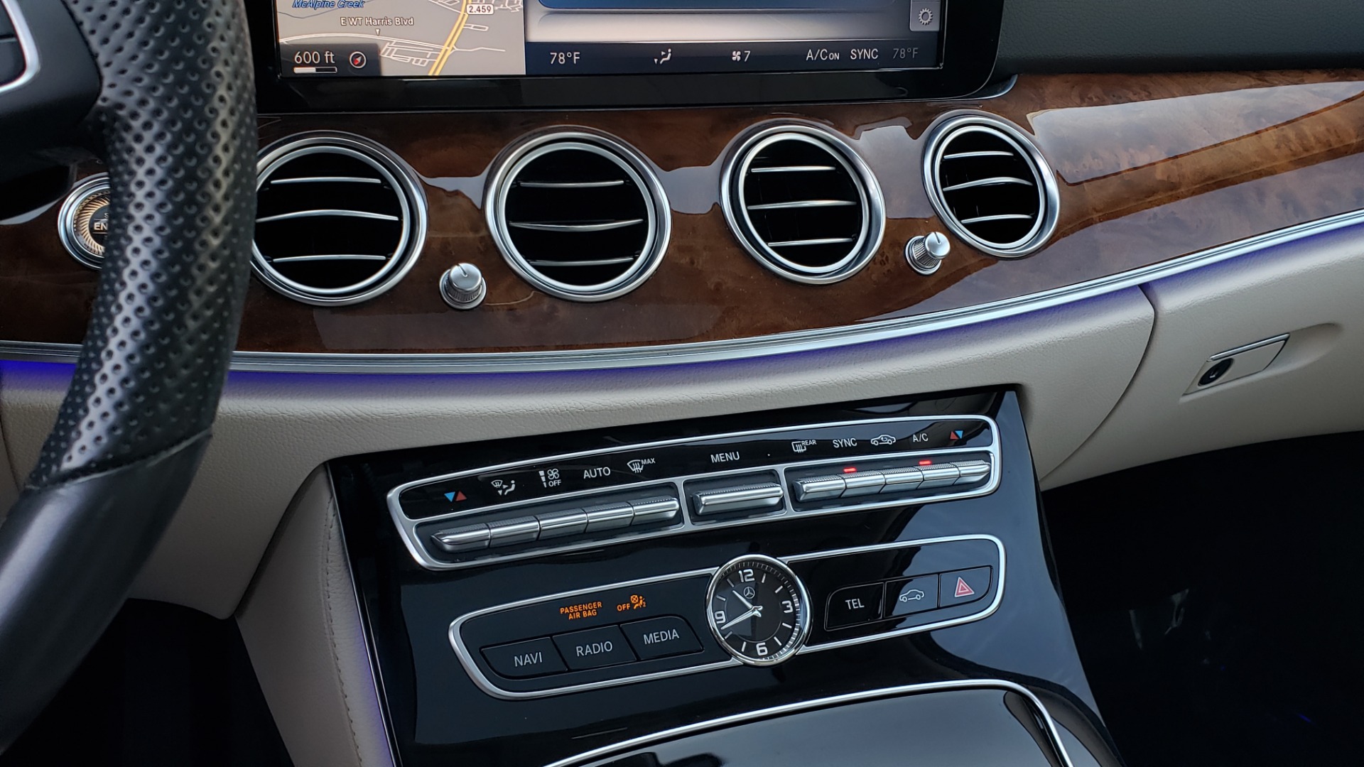 Used 2017 Mercedes-Benz E-Class E 300 PREMIUM / RWD / NAV / SNF / PARKING PILOT / REARVIEW / BURMESTER for sale Sold at Formula Imports in Charlotte NC 28227 42