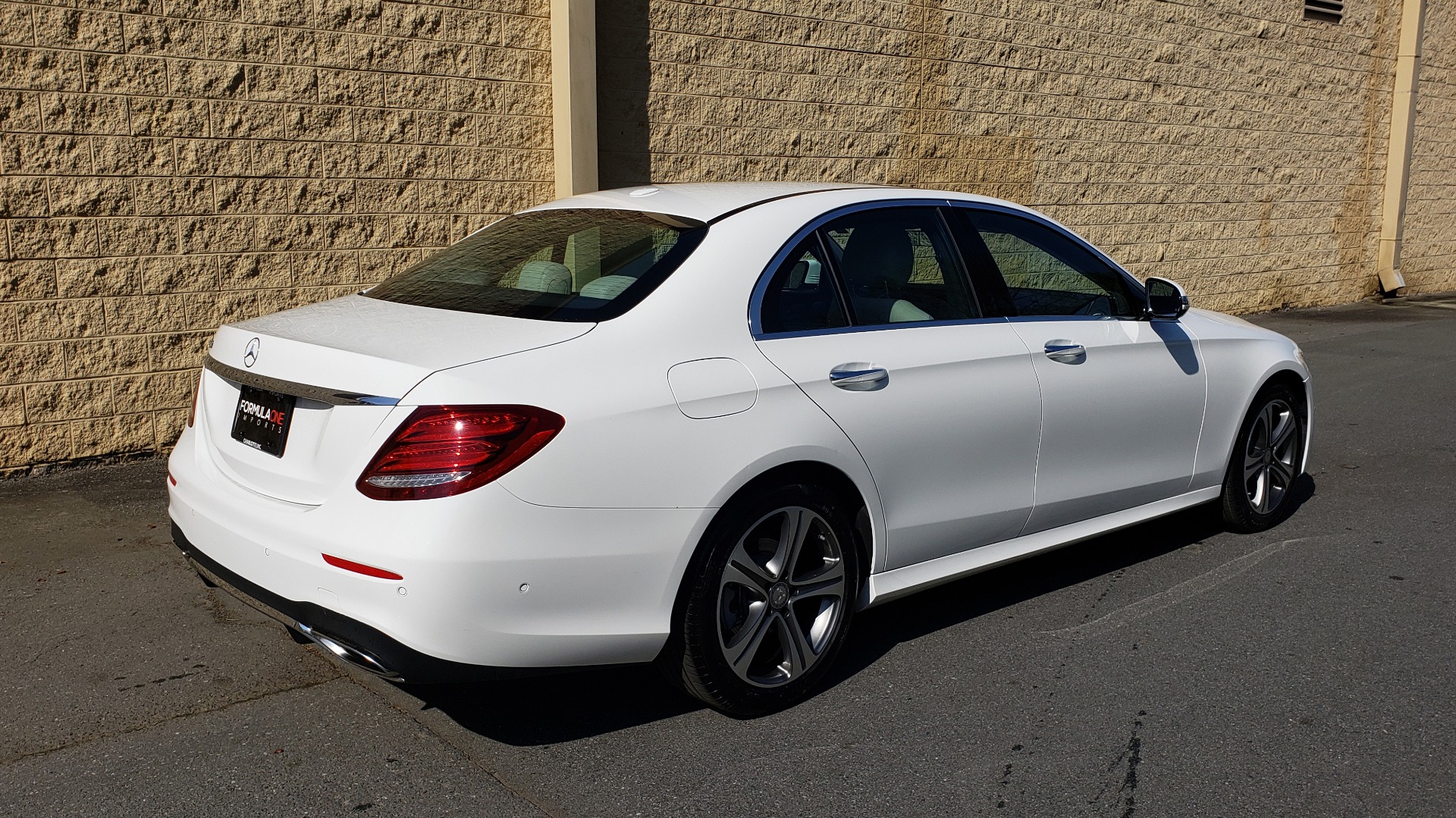 Used 2017 Mercedes-Benz E-Class E 300 PREMIUM / RWD / NAV / SNF / PARKING PILOT / REARVIEW / BURMESTER for sale Sold at Formula Imports in Charlotte NC 28227 6
