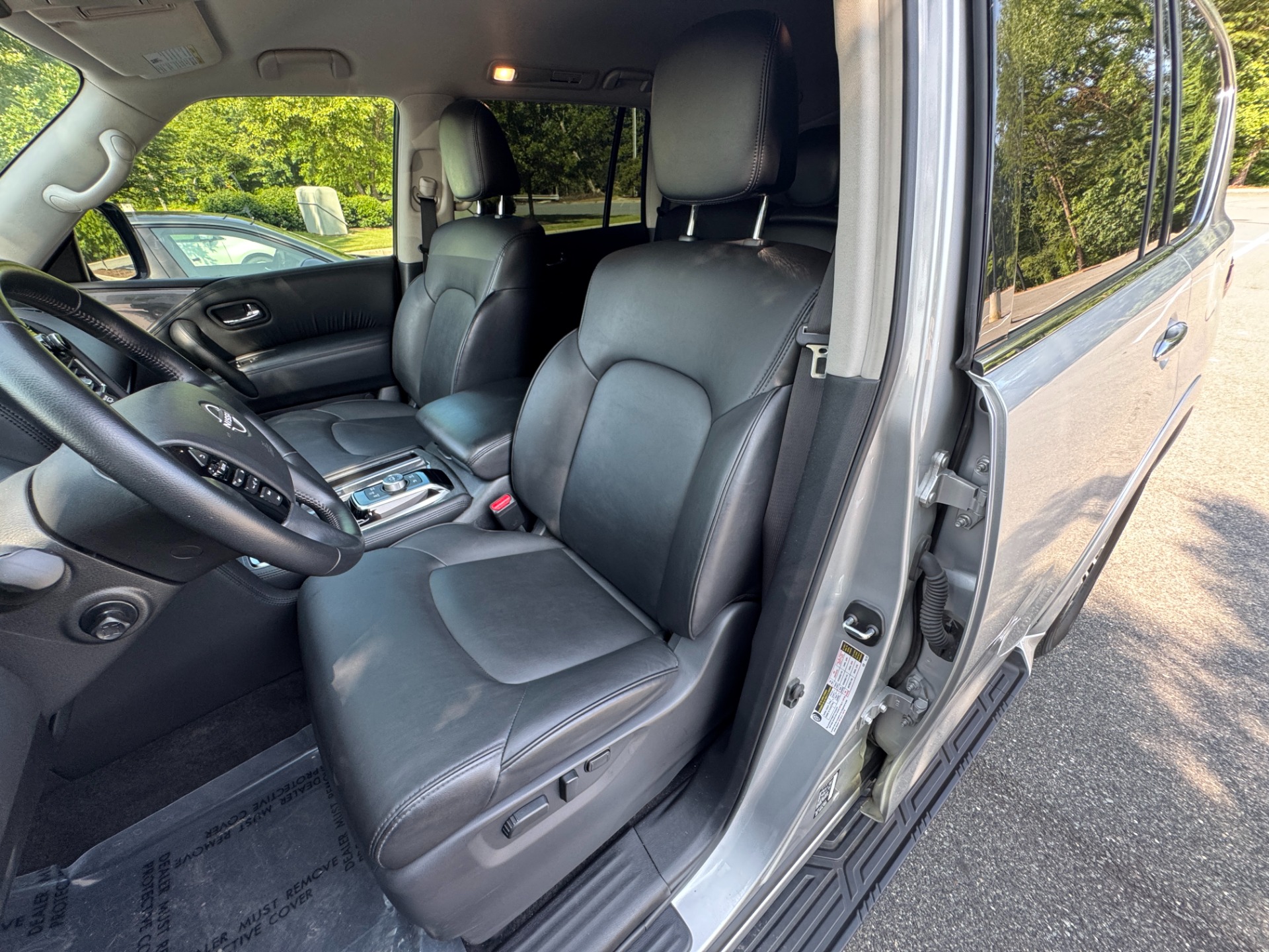 Used 2021 Nissan Armada SV APPEARANCE PKG / CARGO PKG / 20IN WHEELS for sale $32,700 at Formula Imports in Charlotte NC 28227 22