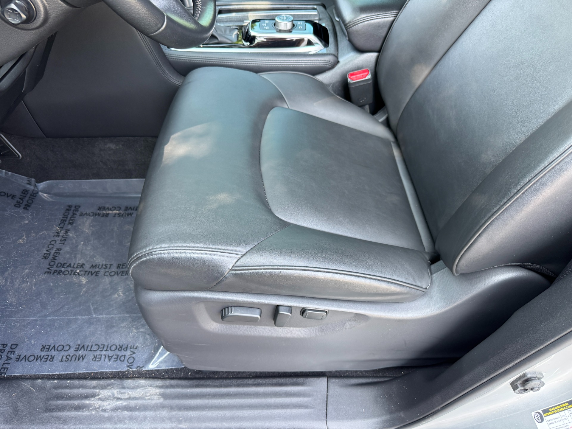 Used 2021 Nissan Armada SV APPEARANCE PKG / CARGO PKG / 20IN WHEELS for sale $32,700 at Formula Imports in Charlotte NC 28227 24