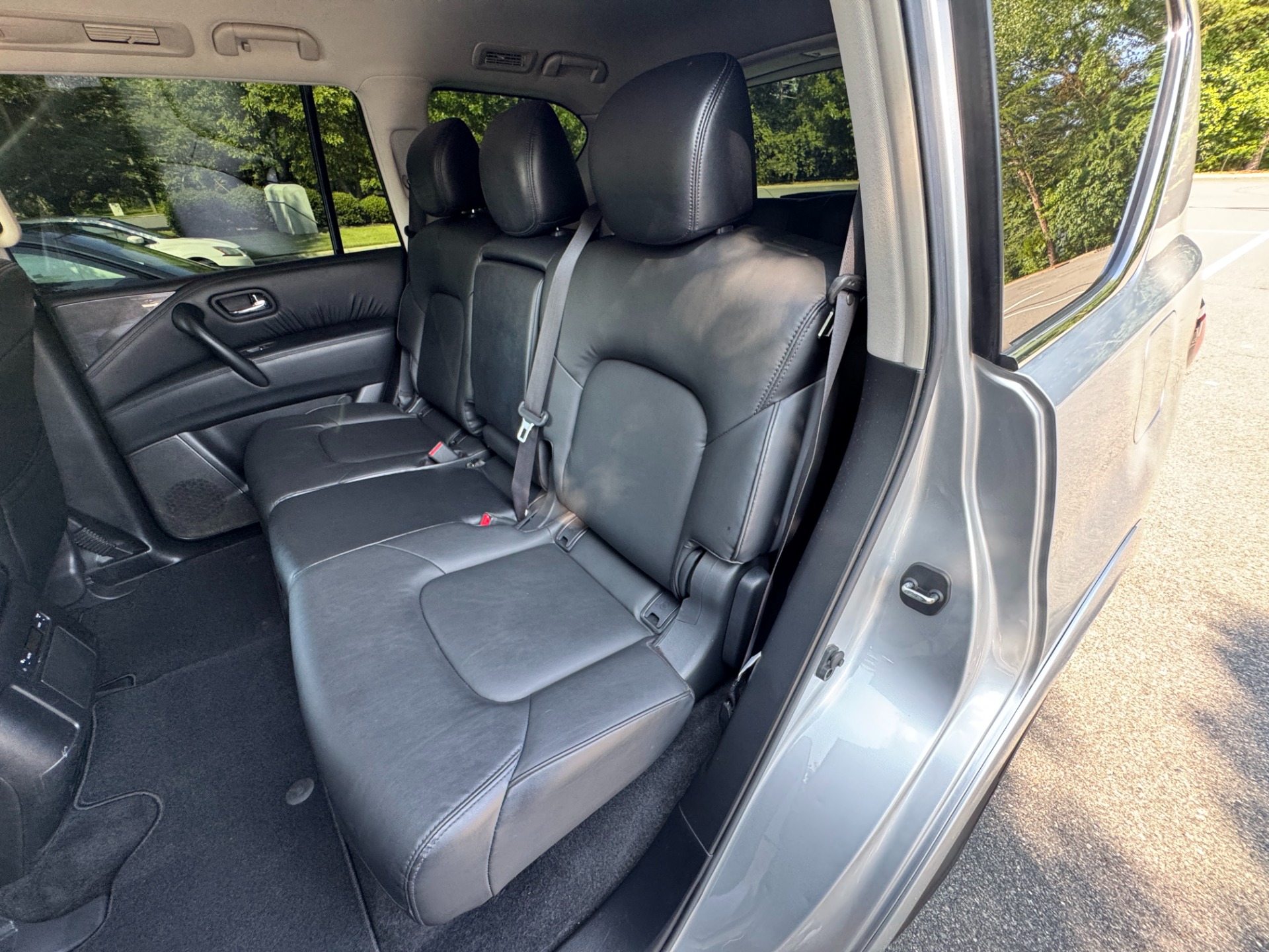 Used 2021 Nissan Armada SV APPEARANCE PKG / CARGO PKG / 20IN WHEELS for sale $32,700 at Formula Imports in Charlotte NC 28227 43