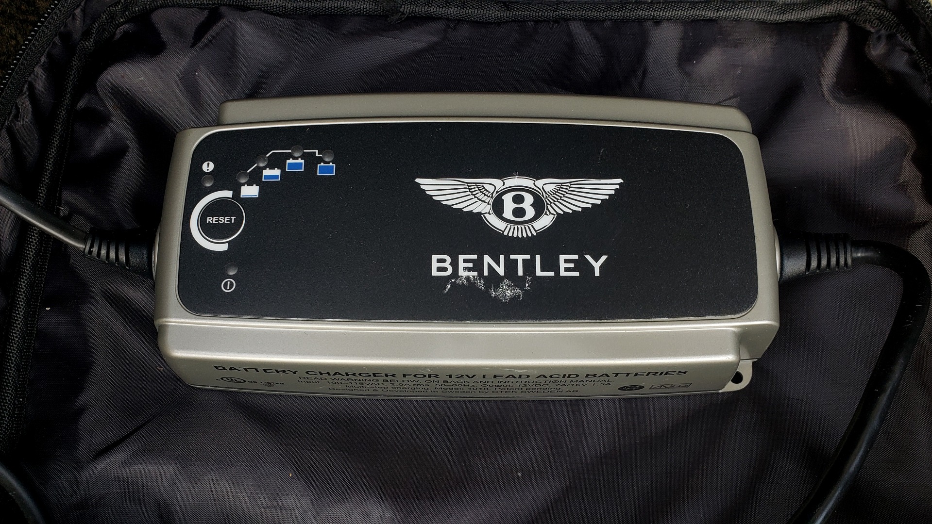 Used 2014 Bentley Flying Spur W12 / 8-SPD / AWD / NAV / MULLINER DRIVING SPEC for sale Sold at Formula Imports in Charlotte NC 28227 100