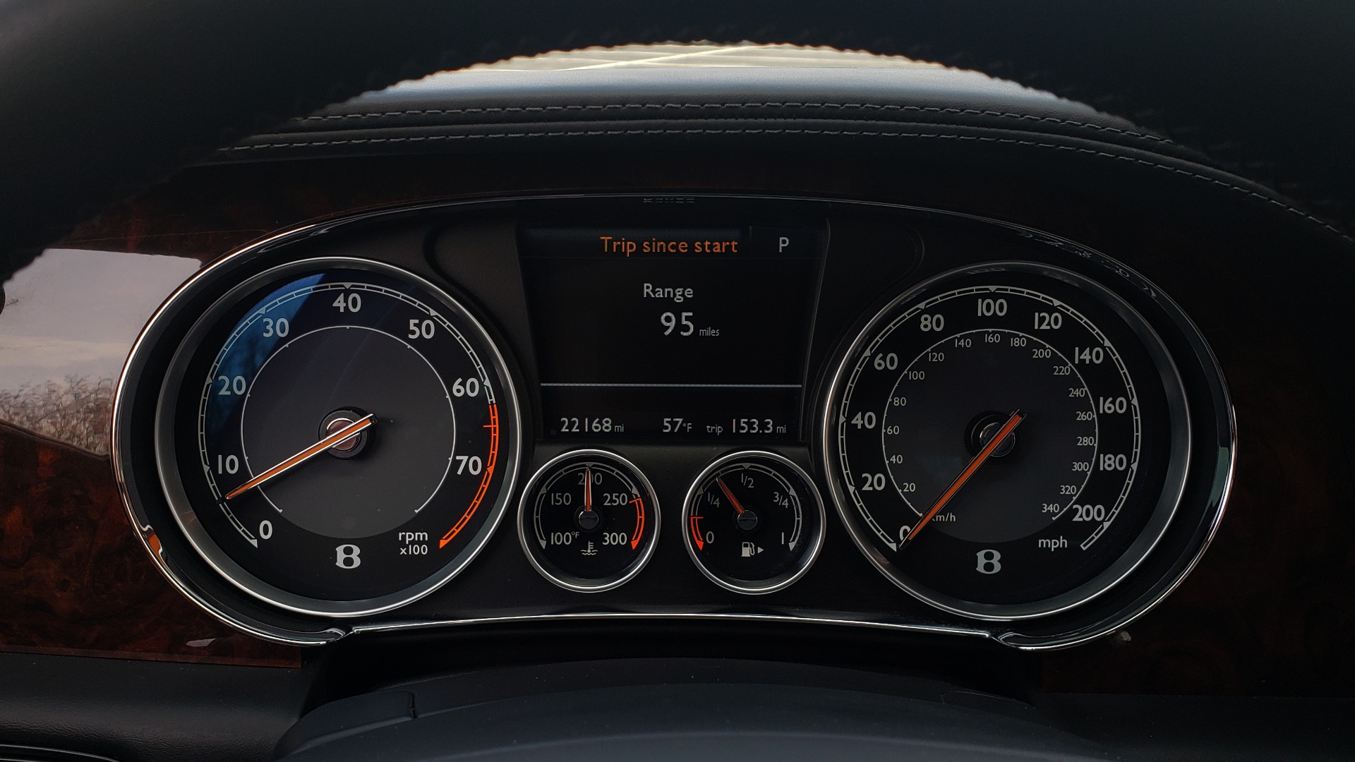 Used 2014 Bentley Flying Spur W12 / 8-SPD / AWD / NAV / MULLINER DRIVING SPEC for sale Sold at Formula Imports in Charlotte NC 28227 46
