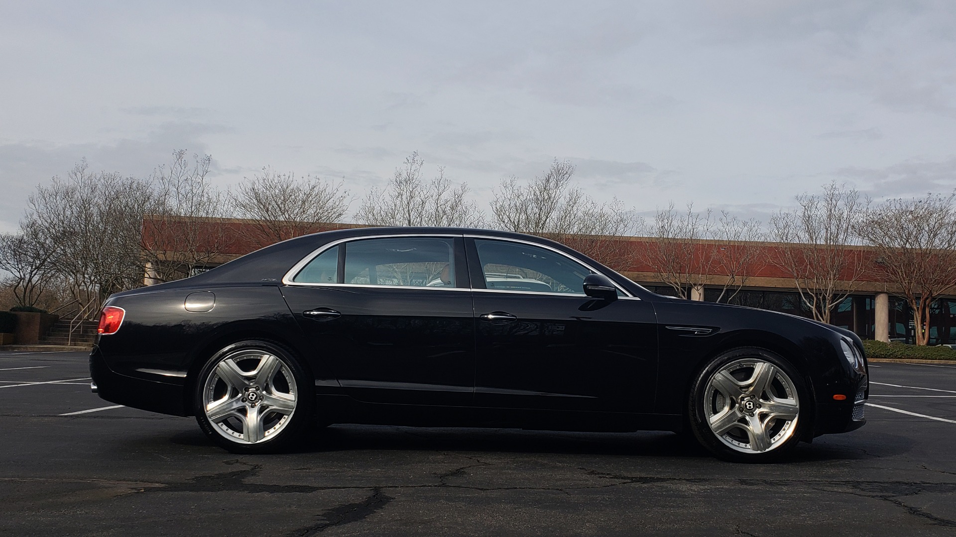 Used 2014 Bentley Flying Spur W12 / 8-SPD / AWD / NAV / MULLINER DRIVING SPEC for sale Sold at Formula Imports in Charlotte NC 28227 7