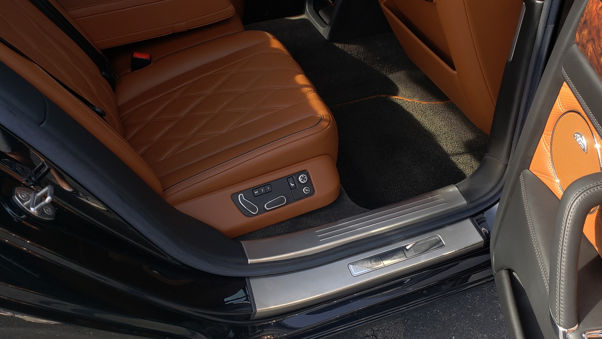 Used 2014 Bentley Flying Spur W12 / 8-SPD / AWD / NAV / MULLINER DRIVING SPEC for sale Sold at Formula Imports in Charlotte NC 28227 79