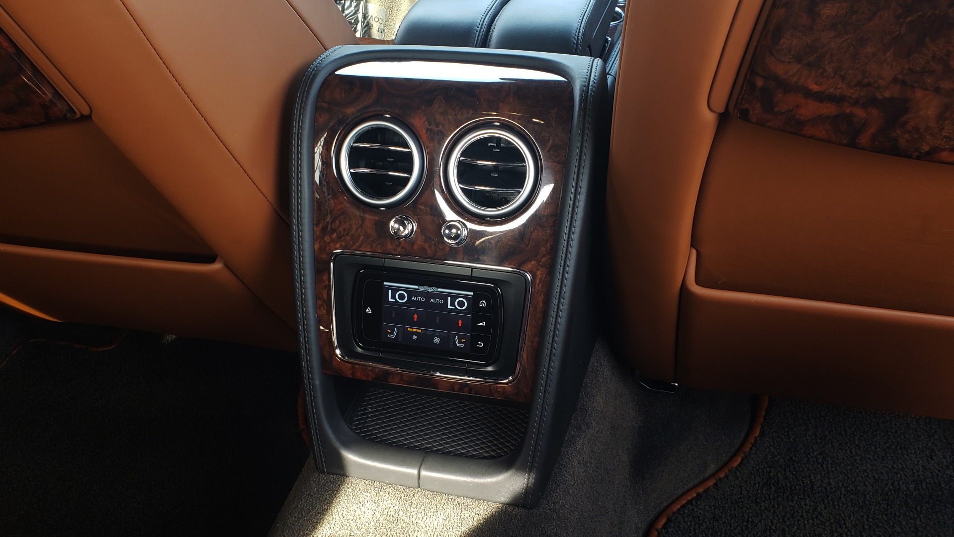 Used 2014 Bentley Flying Spur W12 / 8-SPD / AWD / NAV / MULLINER DRIVING SPEC for sale Sold at Formula Imports in Charlotte NC 28227 85