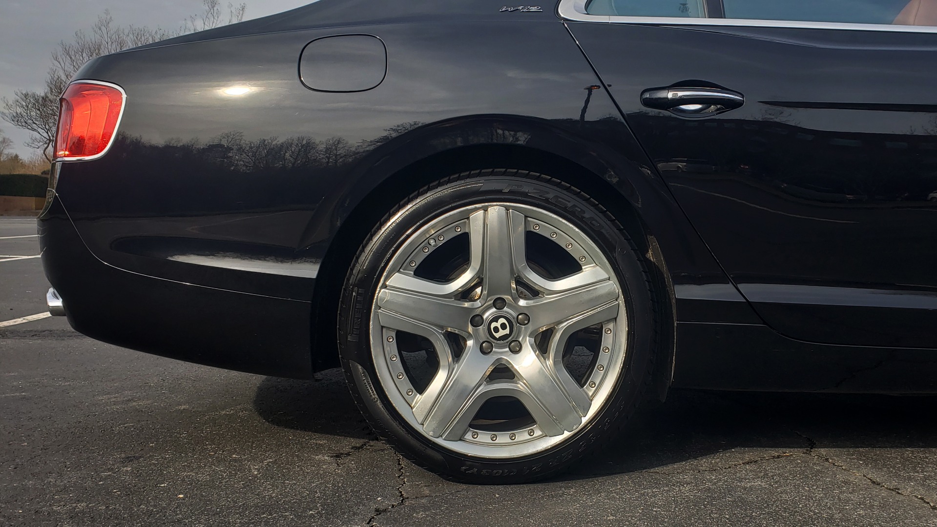 Used 2014 Bentley Flying Spur W12 / 8-SPD / AWD / NAV / MULLINER DRIVING SPEC for sale Sold at Formula Imports in Charlotte NC 28227 92