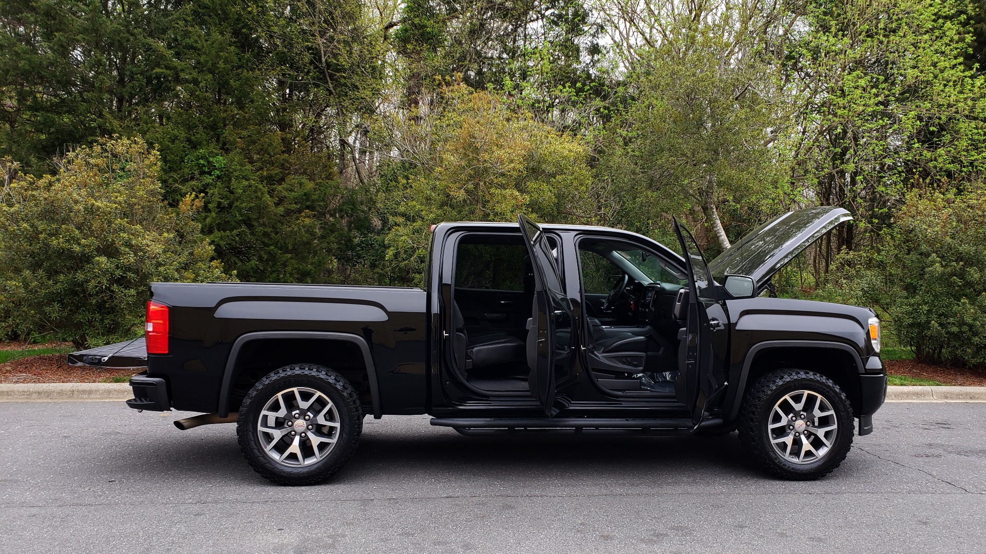 Used 2015 GMC SIERRA 1500 SLT 4WD CREW CAB / 6.2L V8 / NAV / BOSE / REARVIEW for sale Sold at Formula Imports in Charlotte NC 28227 11