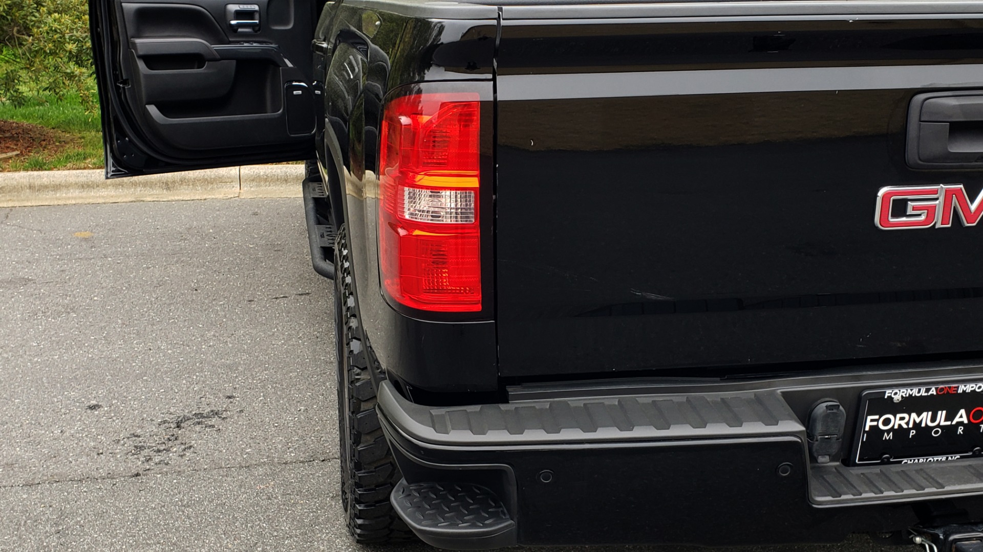 Used 2015 GMC SIERRA 1500 SLT 4WD CREW CAB / 6.2L V8 / NAV / BOSE / REARVIEW for sale Sold at Formula Imports in Charlotte NC 28227 26