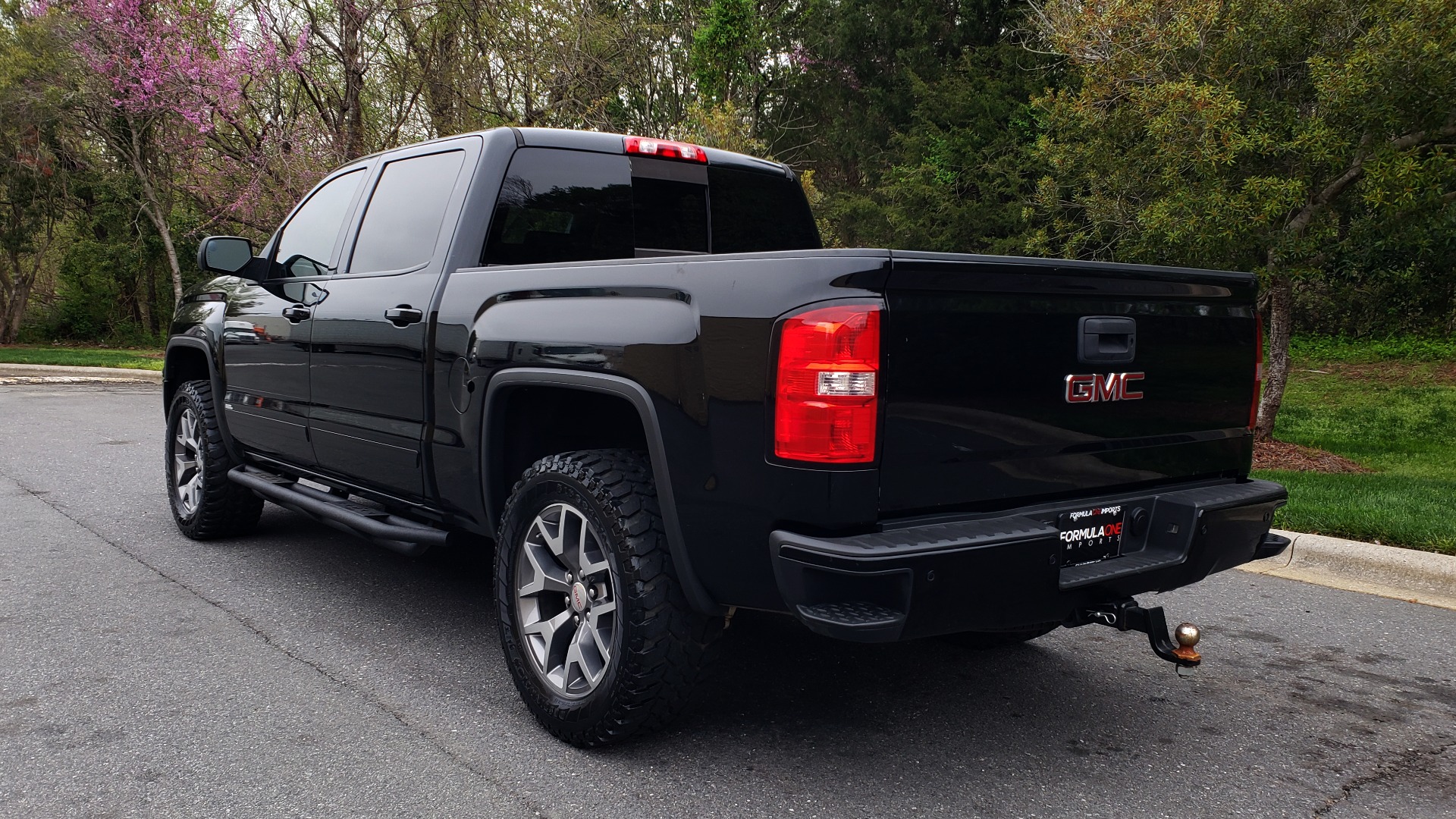 Used 2015 GMC SIERRA 1500 SLT 4WD CREW CAB / 6.2L V8 / NAV / BOSE / REARVIEW for sale Sold at Formula Imports in Charlotte NC 28227 3
