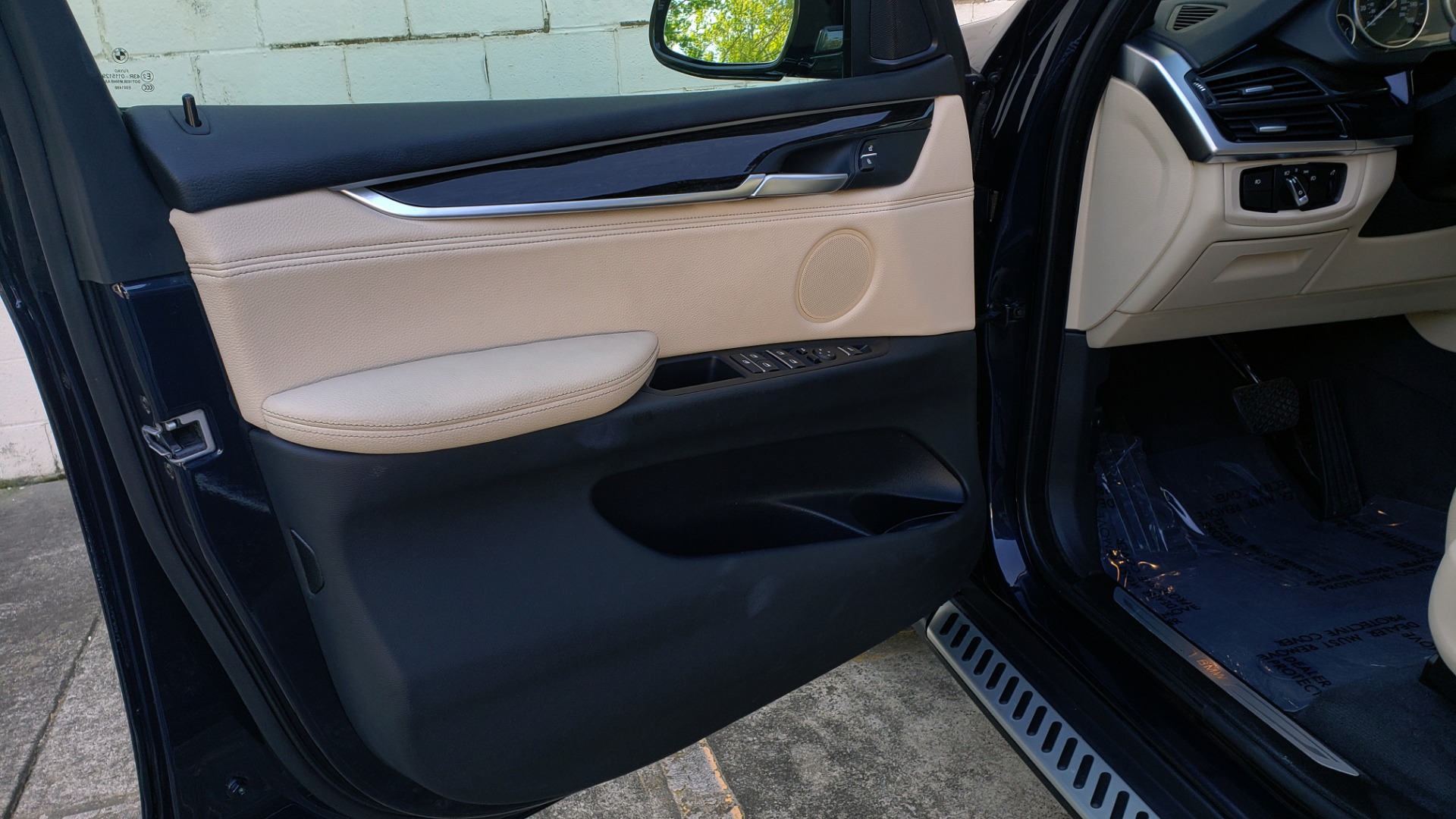 Used 2017 BMW X5 XDRIVE35I PREMIUM / LUXURY / NAV / SUNROOF / REARVIEW for sale $31,995 at Formula Imports in Charlotte NC 28227 31