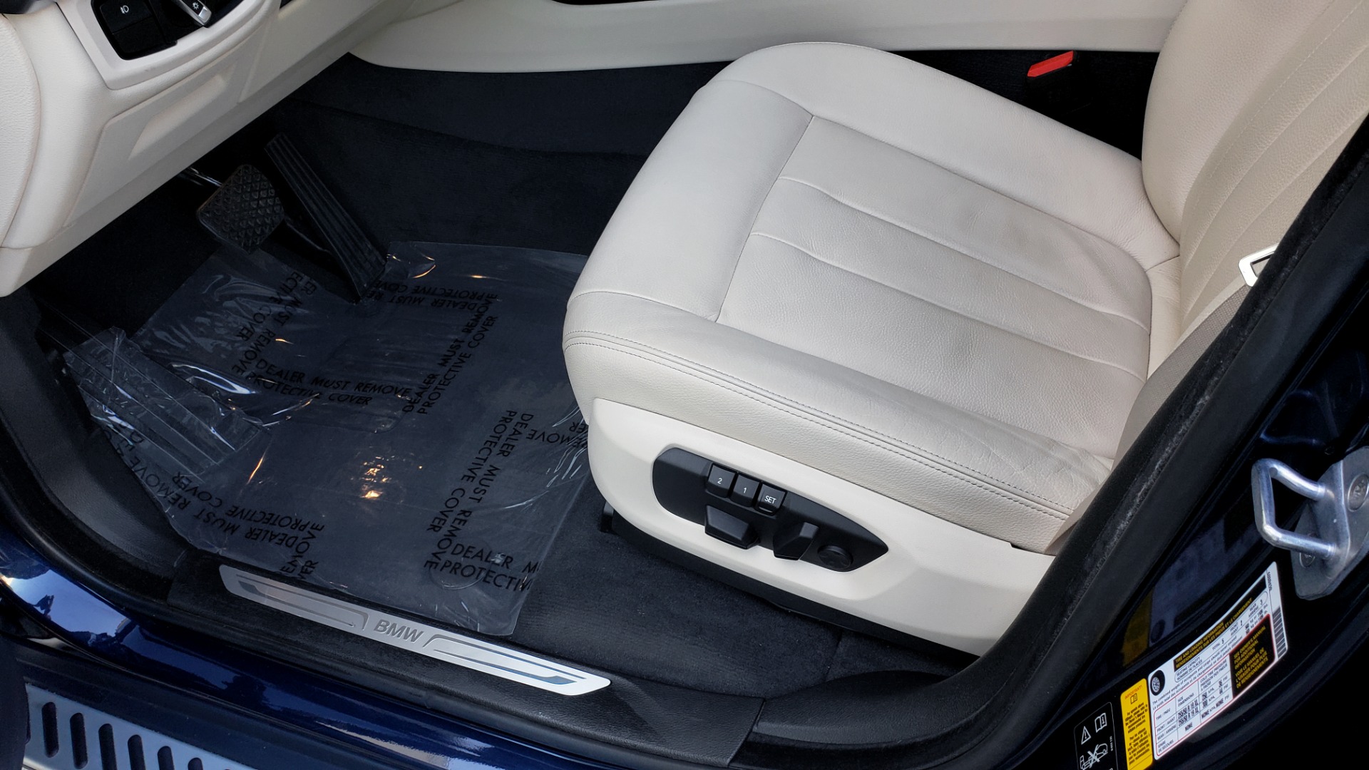 Used 2017 BMW X5 XDRIVE35I PREMIUM / LUXURY / NAV / SUNROOF / REARVIEW for sale $31,995 at Formula Imports in Charlotte NC 28227 33