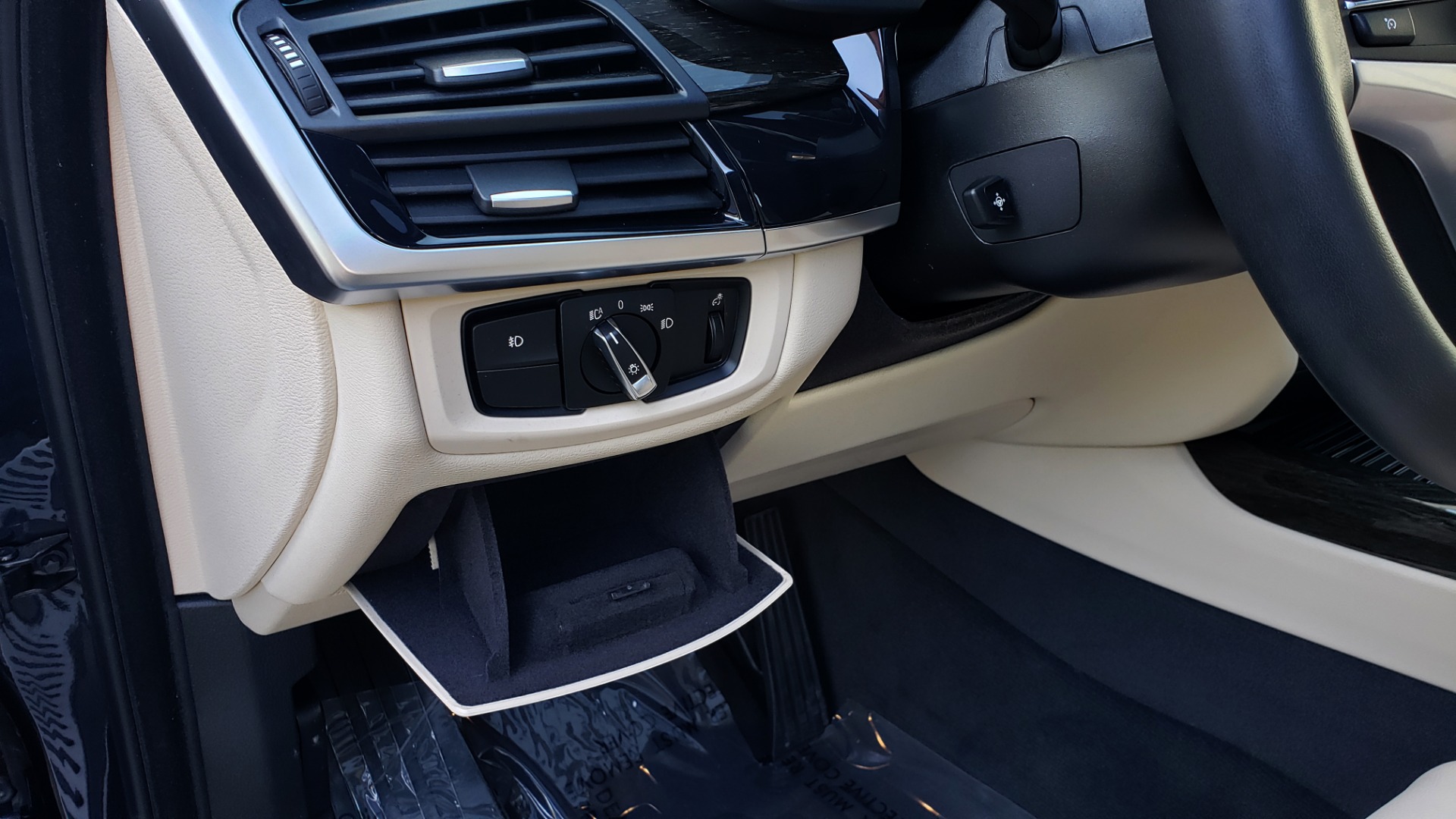 Used 2017 BMW X5 XDRIVE35I PREMIUM / LUXURY / NAV / SUNROOF / REARVIEW for sale $31,995 at Formula Imports in Charlotte NC 28227 37