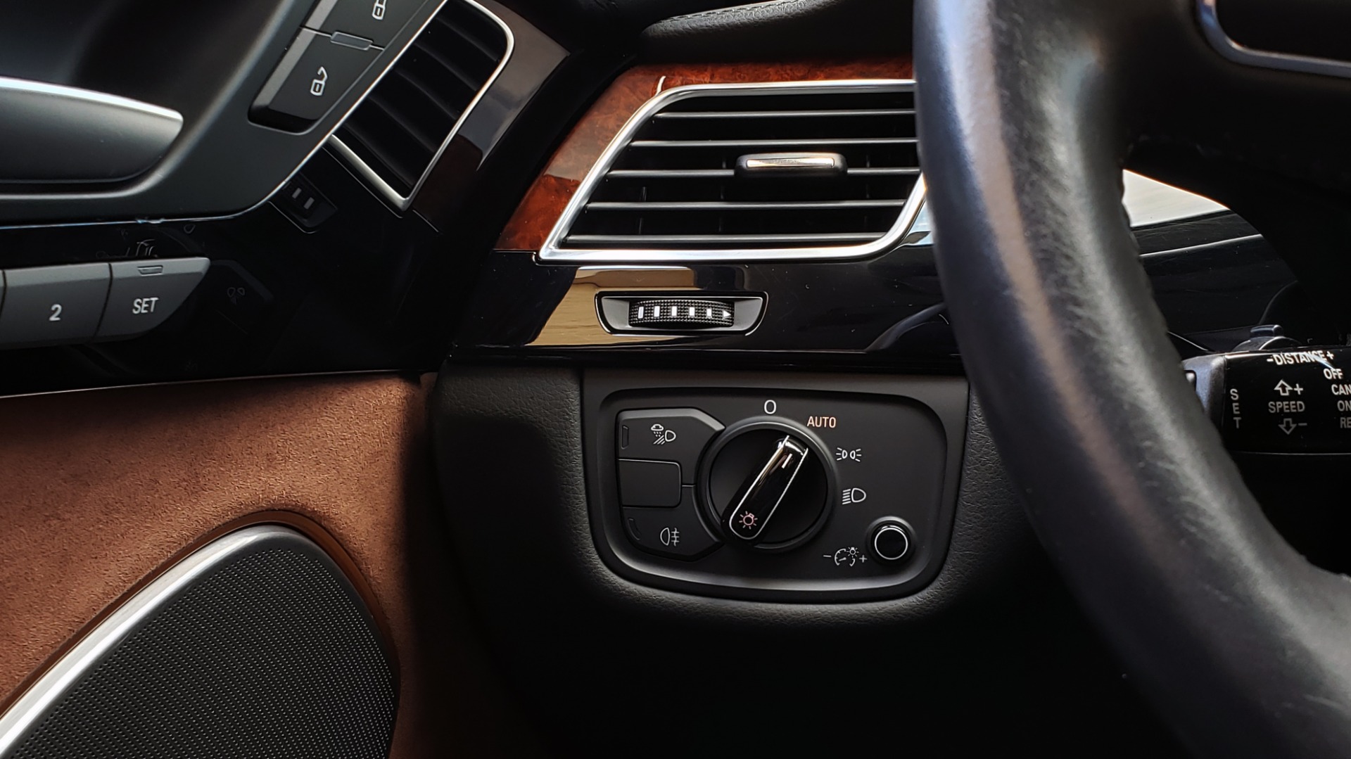 Used 2011 Audi A8 L QUATTRO / NAV / PANO-ROOF / REARVIEW / BSM / B&O SND for sale Sold at Formula Imports in Charlotte NC 28227 44