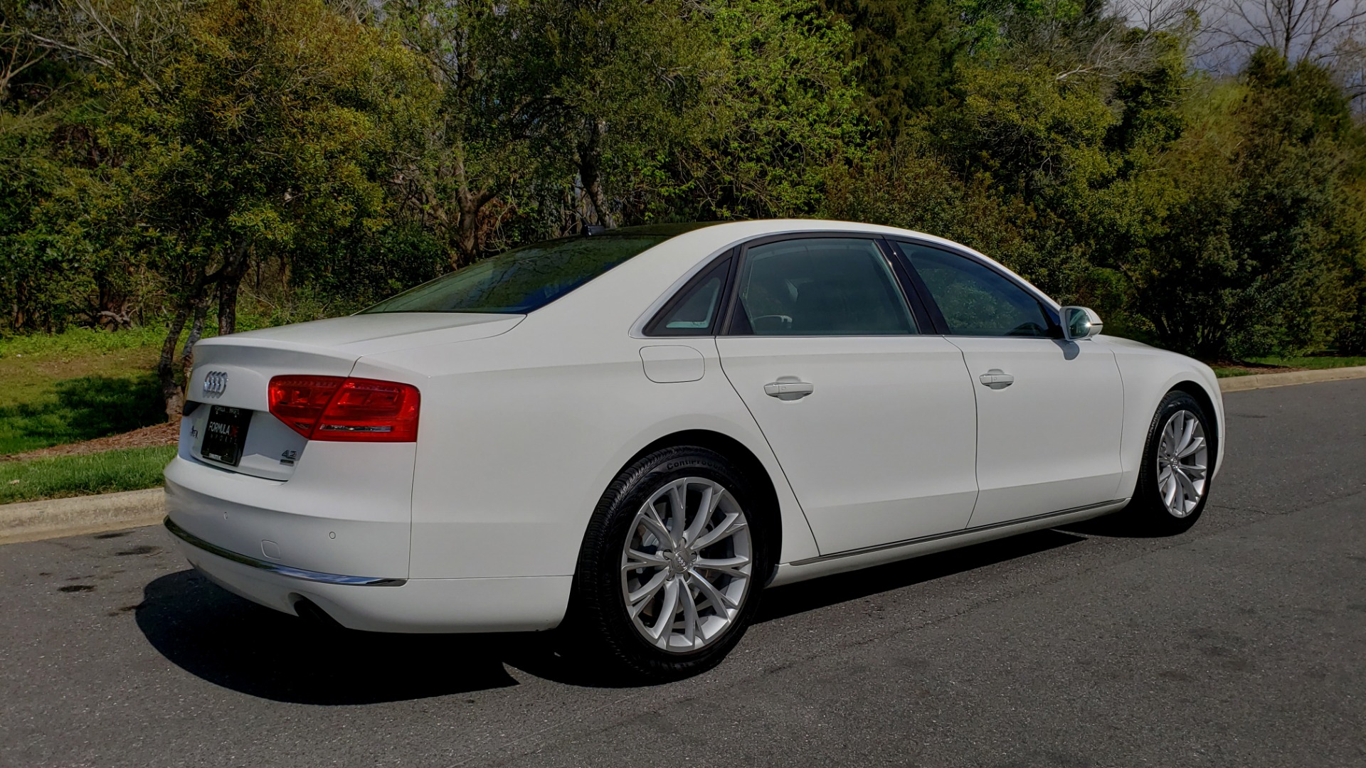 Used 2011 Audi A8 L QUATTRO / NAV / PANO-ROOF / REARVIEW / BSM / B&O SND for sale Sold at Formula Imports in Charlotte NC 28227 6