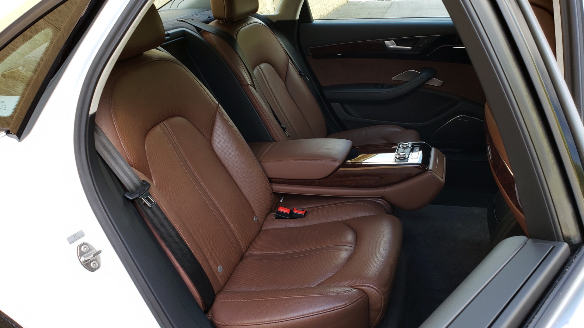 Used 2011 Audi A8 L QUATTRO / NAV / PANO-ROOF / REARVIEW / BSM / B&O SND for sale Sold at Formula Imports in Charlotte NC 28227 83