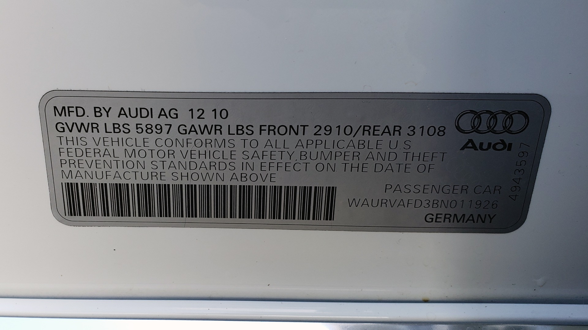 Used 2011 Audi A8 L QUATTRO / NAV / PANO-ROOF / REARVIEW / BSM / B&O SND for sale Sold at Formula Imports in Charlotte NC 28227 99