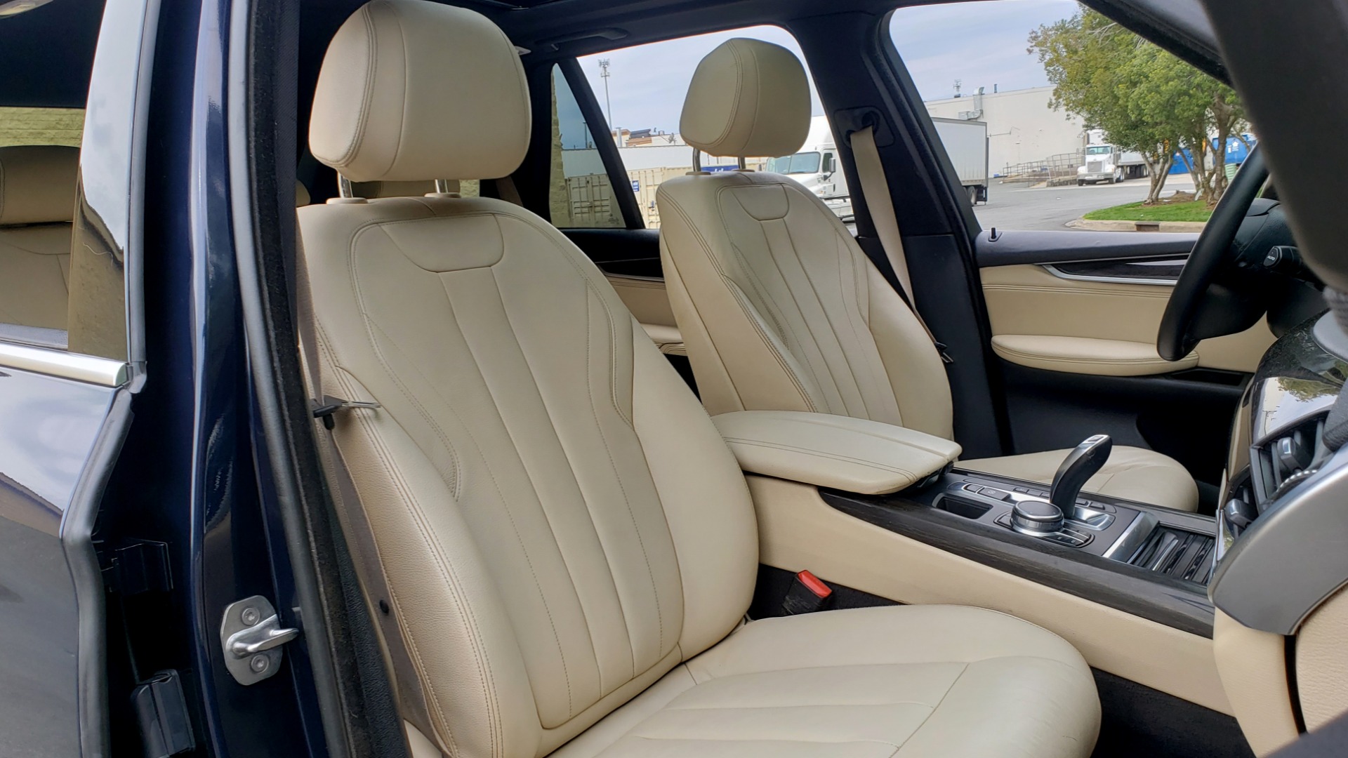 Used 2017 BMW X5 XDRIVE35I PREMIUM / NAV / SUNROOF/ CLD WTHR / HARMAN/KARDON / REARVIEW for sale $30,595 at Formula Imports in Charlotte NC 28227 67