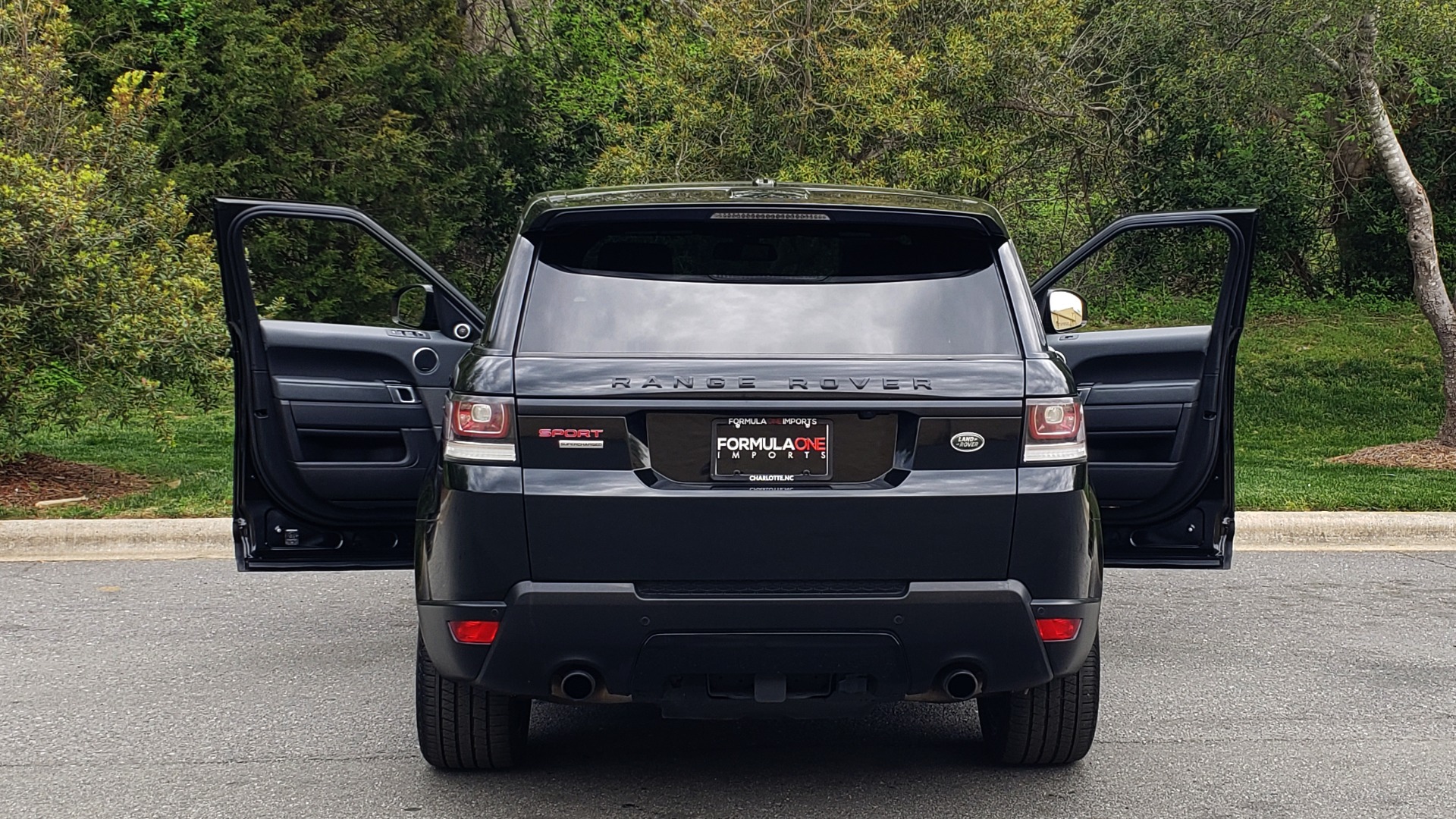 Used 2015 Land Rover RANGE ROVER SPORT SC V8 DYNAMIC / NAV / PANO-ROOF / DRVR ASST / REARVIEW for sale Sold at Formula Imports in Charlotte NC 28227 28
