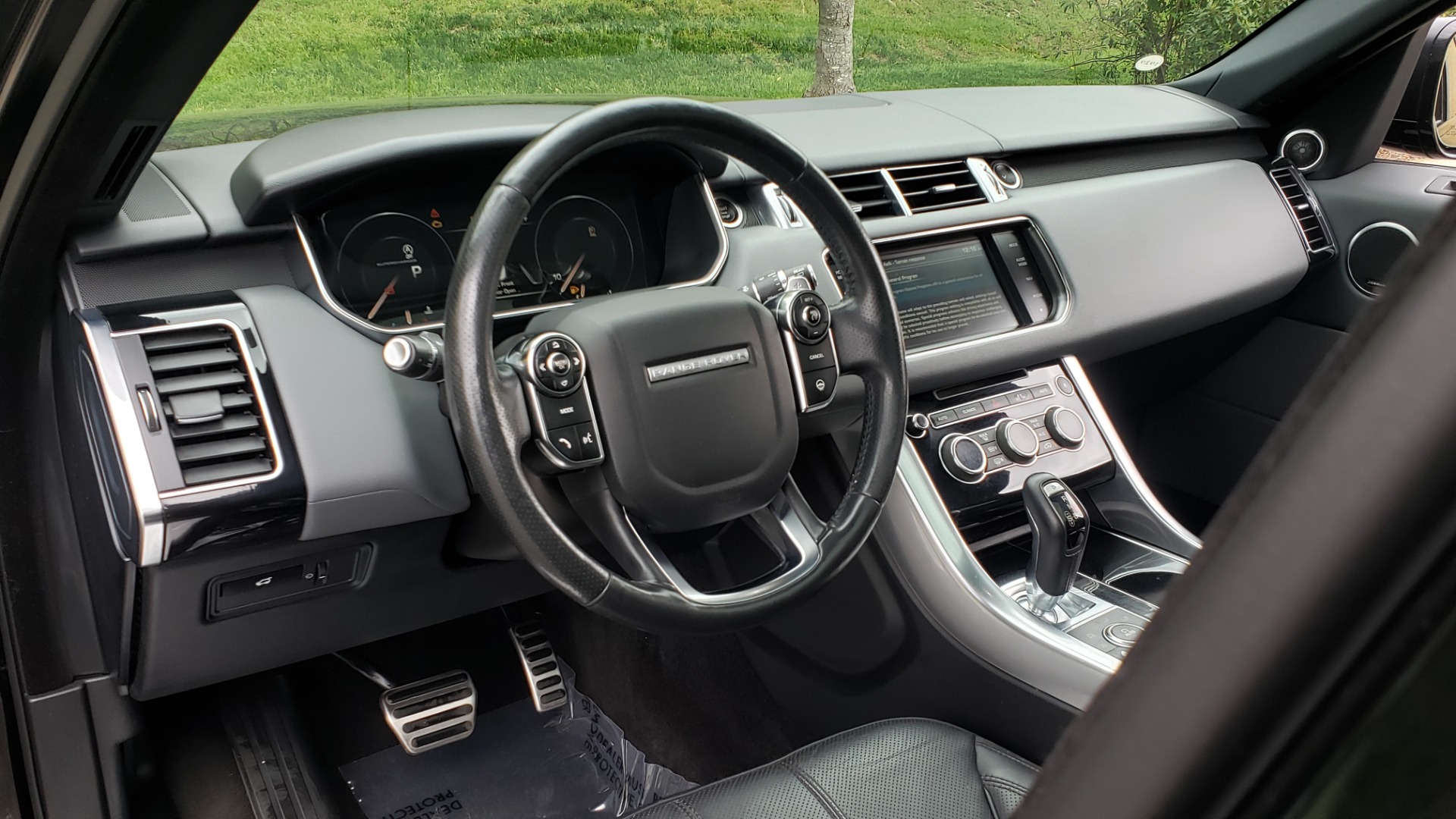Used 2015 Land Rover RANGE ROVER SPORT SC V8 DYNAMIC / NAV / PANO-ROOF / DRVR ASST / REARVIEW for sale Sold at Formula Imports in Charlotte NC 28227 38