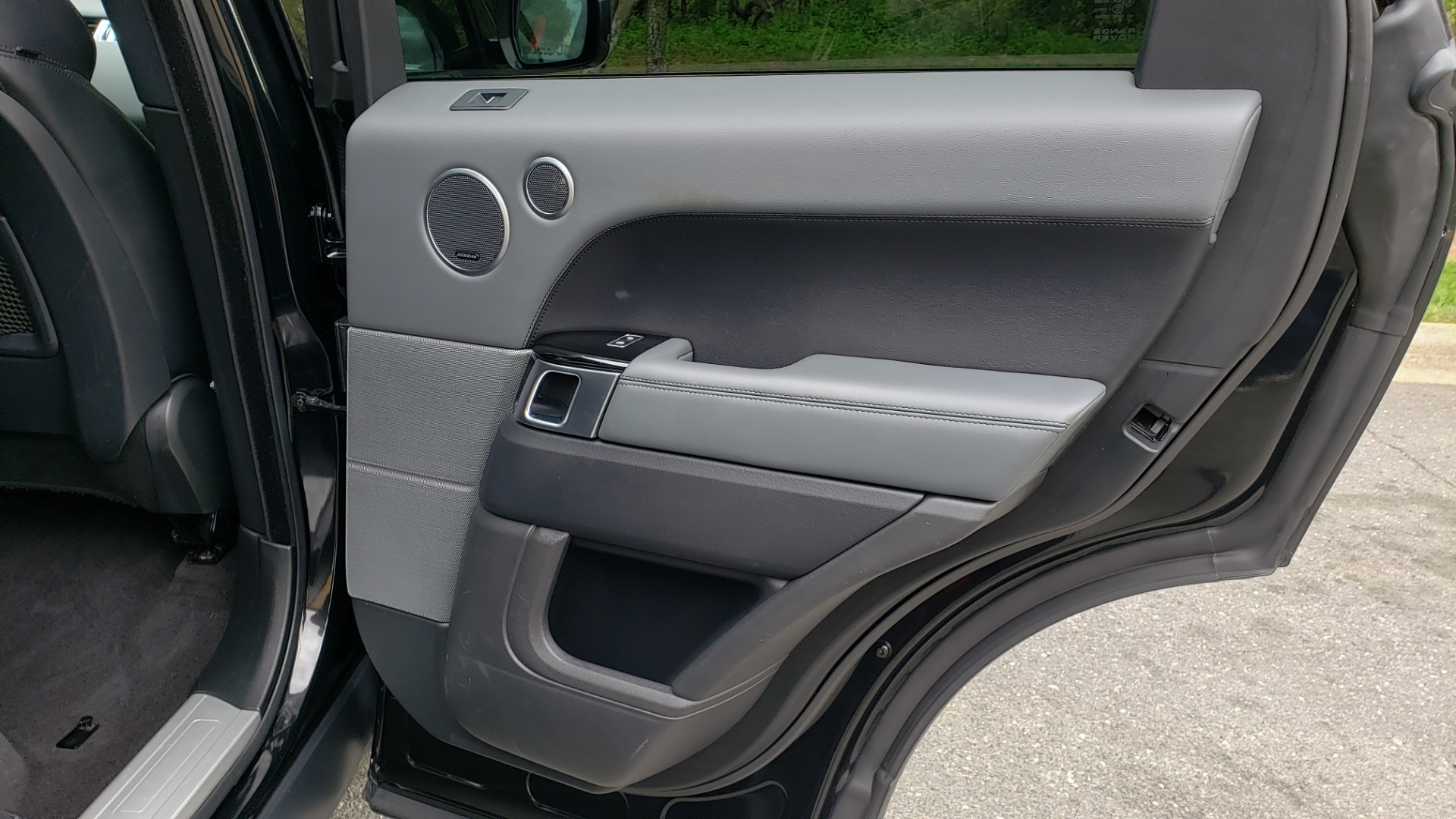 Used 2015 Land Rover RANGE ROVER SPORT SC V8 DYNAMIC / NAV / PANO-ROOF / DRVR ASST / REARVIEW for sale Sold at Formula Imports in Charlotte NC 28227 73