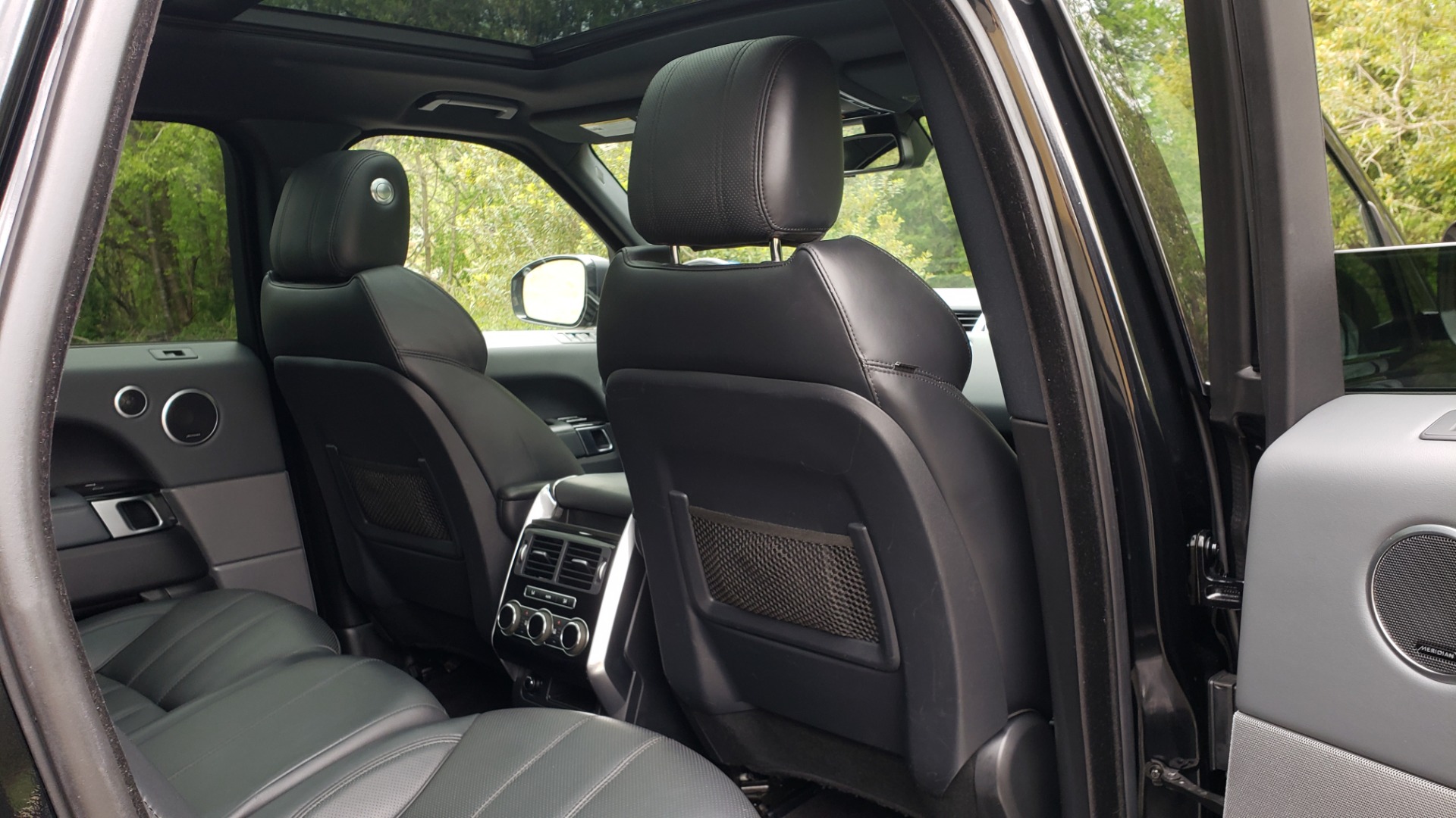 Used 2015 Land Rover RANGE ROVER SPORT SC V8 DYNAMIC / NAV / PANO-ROOF / DRVR ASST / REARVIEW for sale Sold at Formula Imports in Charlotte NC 28227 79
