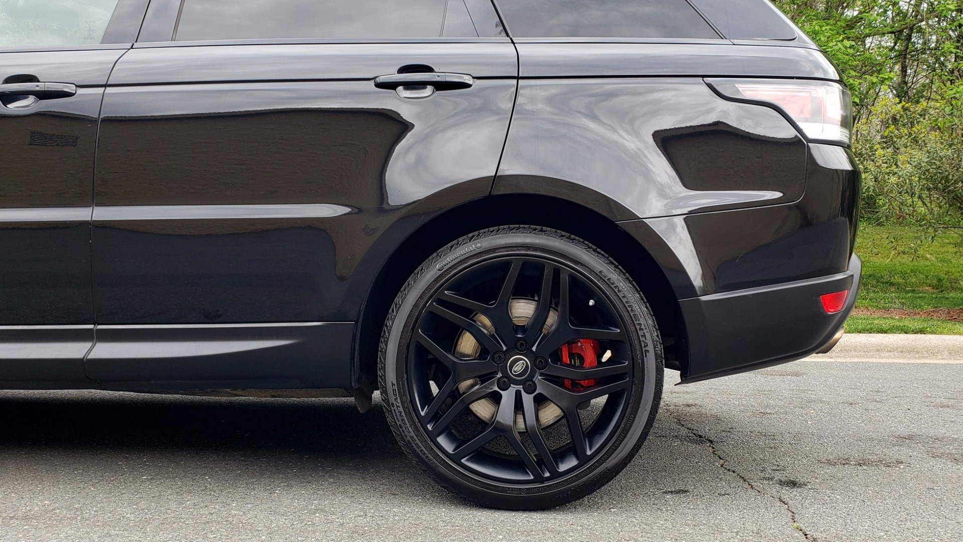 Used 2015 Land Rover RANGE ROVER SPORT SC V8 DYNAMIC / NAV / PANO-ROOF / DRVR ASST / REARVIEW for sale Sold at Formula Imports in Charlotte NC 28227 84