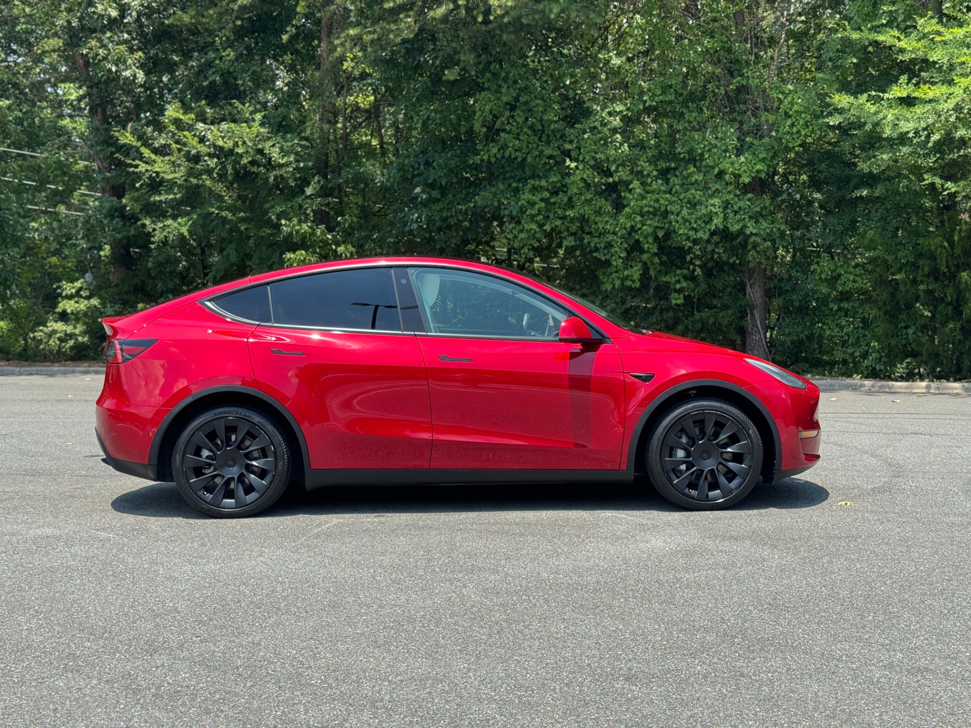 Used 2021 Tesla Model Y Long Range for sale $26,995 at Formula Imports in Charlotte NC 28227 14