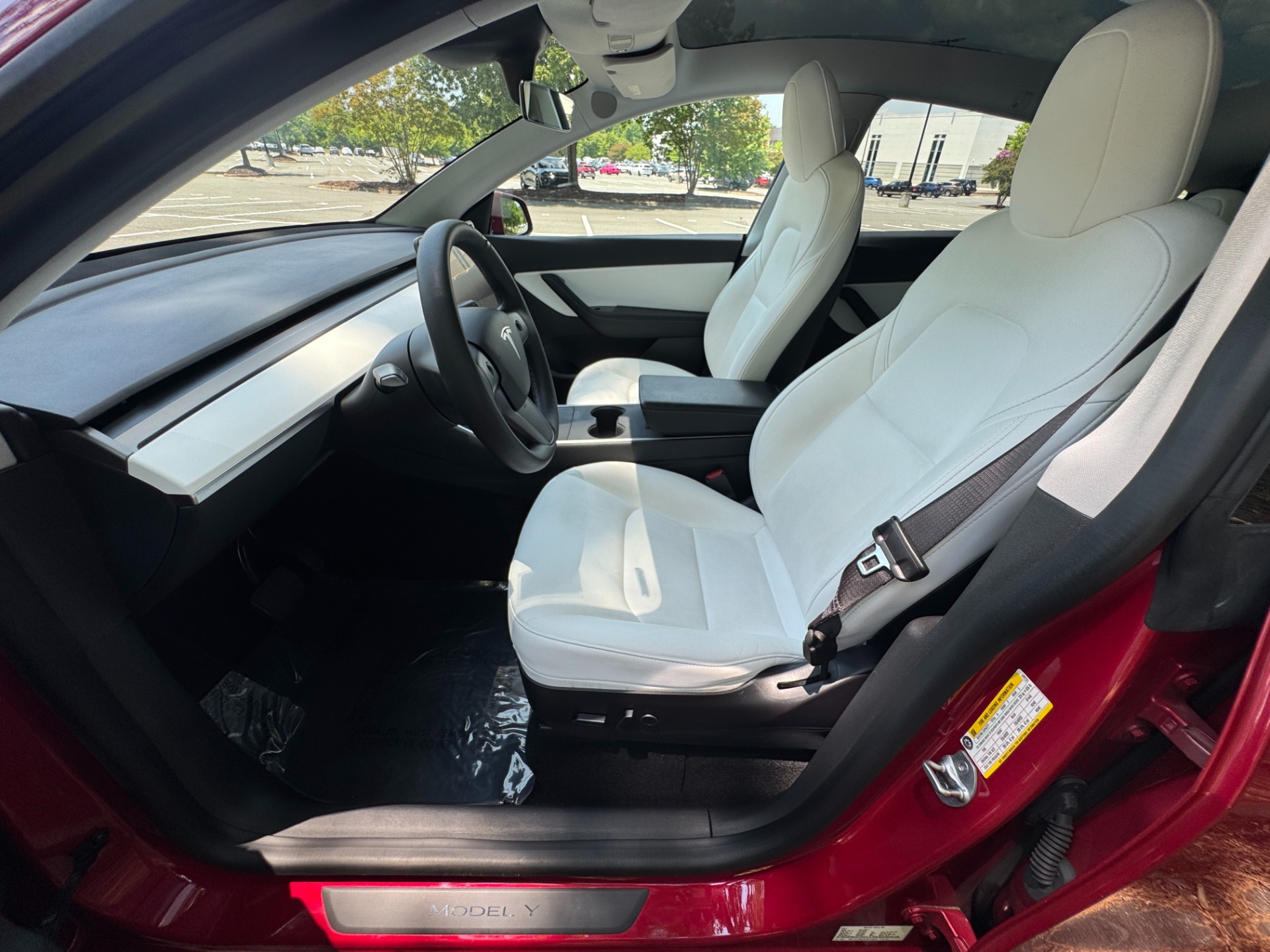 Used 2021 Tesla Model Y Long Range for sale $26,995 at Formula Imports in Charlotte NC 28227 21