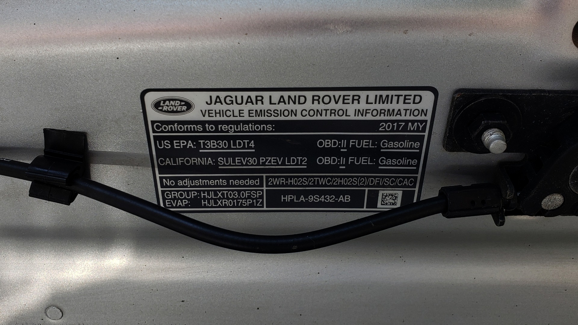 Used 2017 Land Rover RANGE ROVER SPORT HSE / SC V6 / 4X4 / NAV / PANO-ROOF / REARVIEW for sale Sold at Formula Imports in Charlotte NC 28227 13