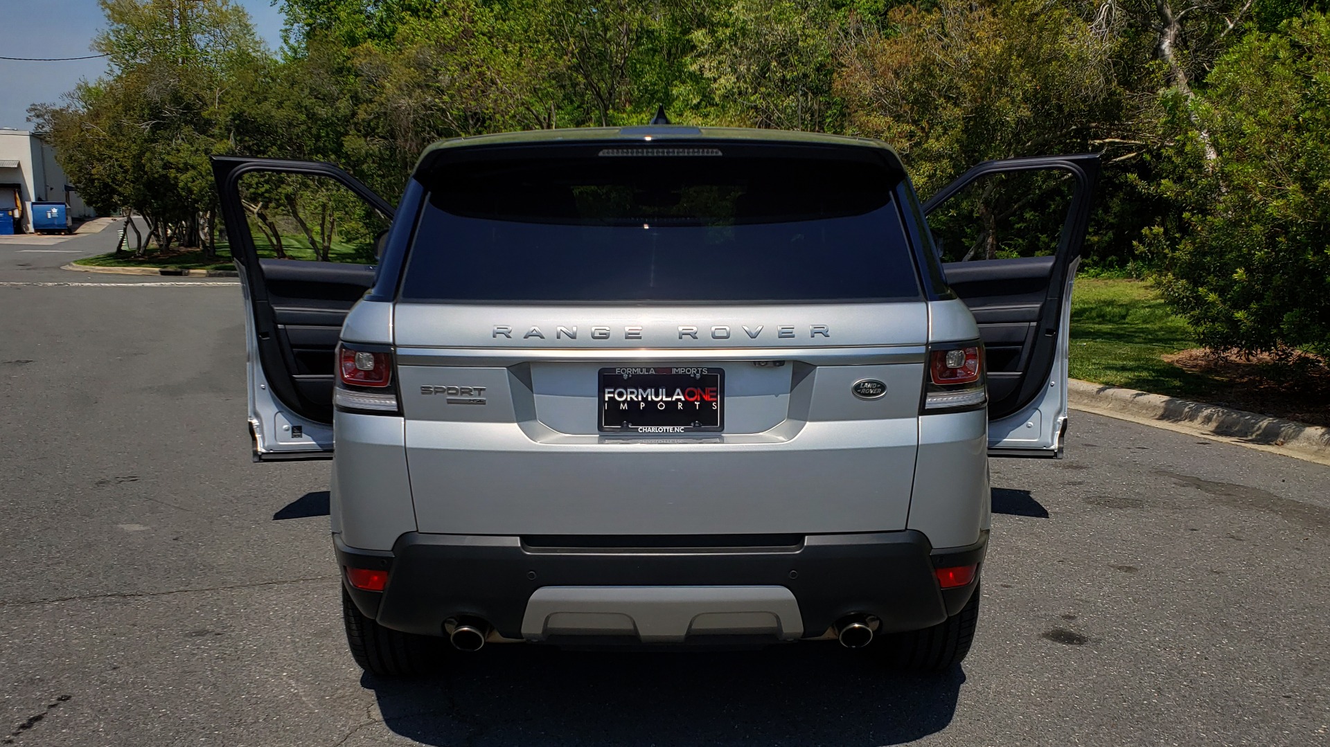 Used 2017 Land Rover RANGE ROVER SPORT HSE / SC V6 / 4X4 / NAV / PANO-ROOF / REARVIEW for sale Sold at Formula Imports in Charlotte NC 28227 27
