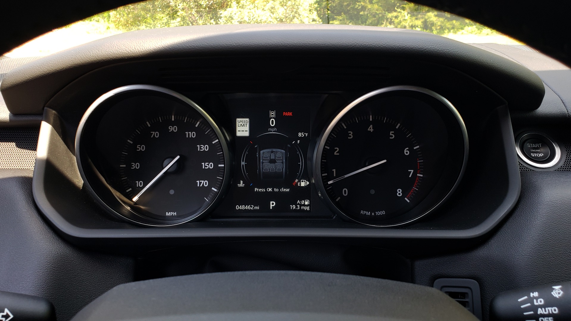 Used 2017 Land Rover RANGE ROVER SPORT HSE / SC V6 / 4X4 / NAV / PANO-ROOF / REARVIEW for sale Sold at Formula Imports in Charlotte NC 28227 41