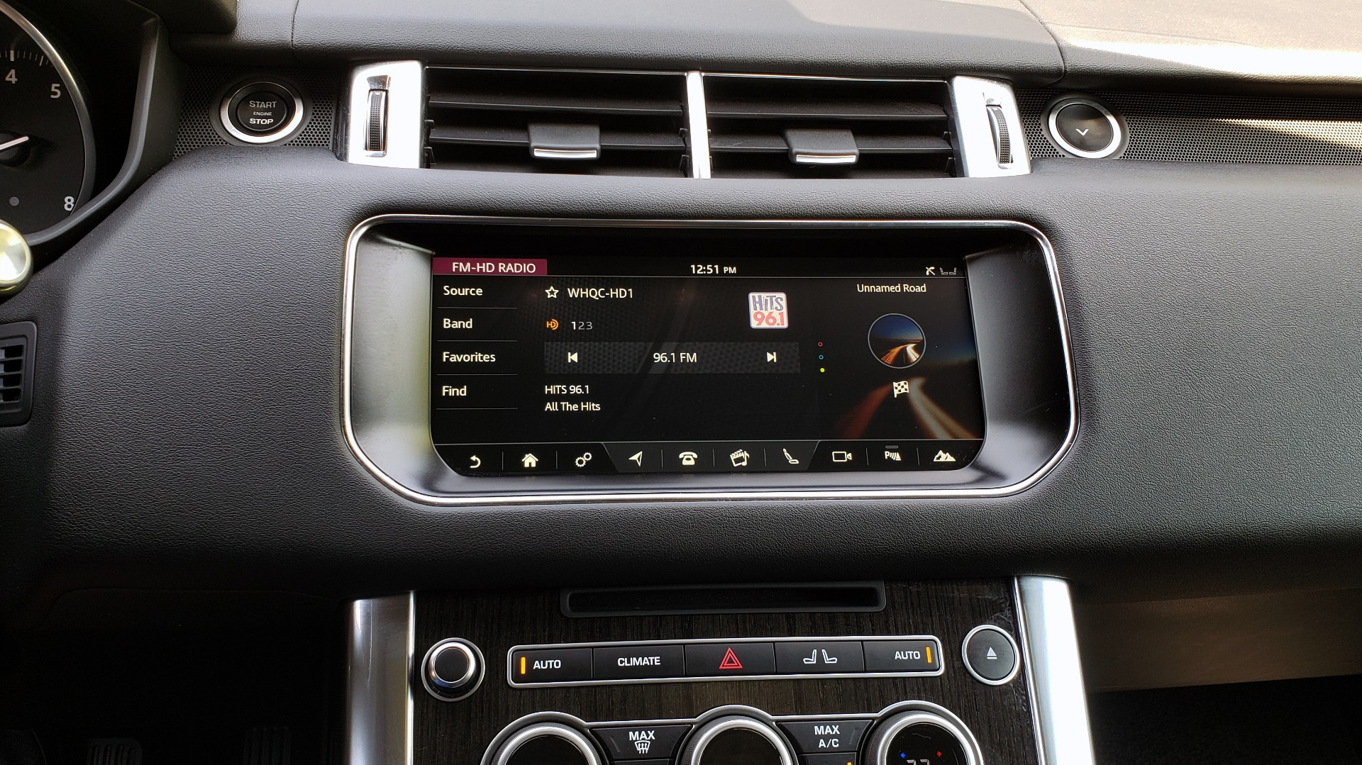 Used 2017 Land Rover RANGE ROVER SPORT HSE / SC V6 / 4X4 / NAV / PANO-ROOF / REARVIEW for sale Sold at Formula Imports in Charlotte NC 28227 45