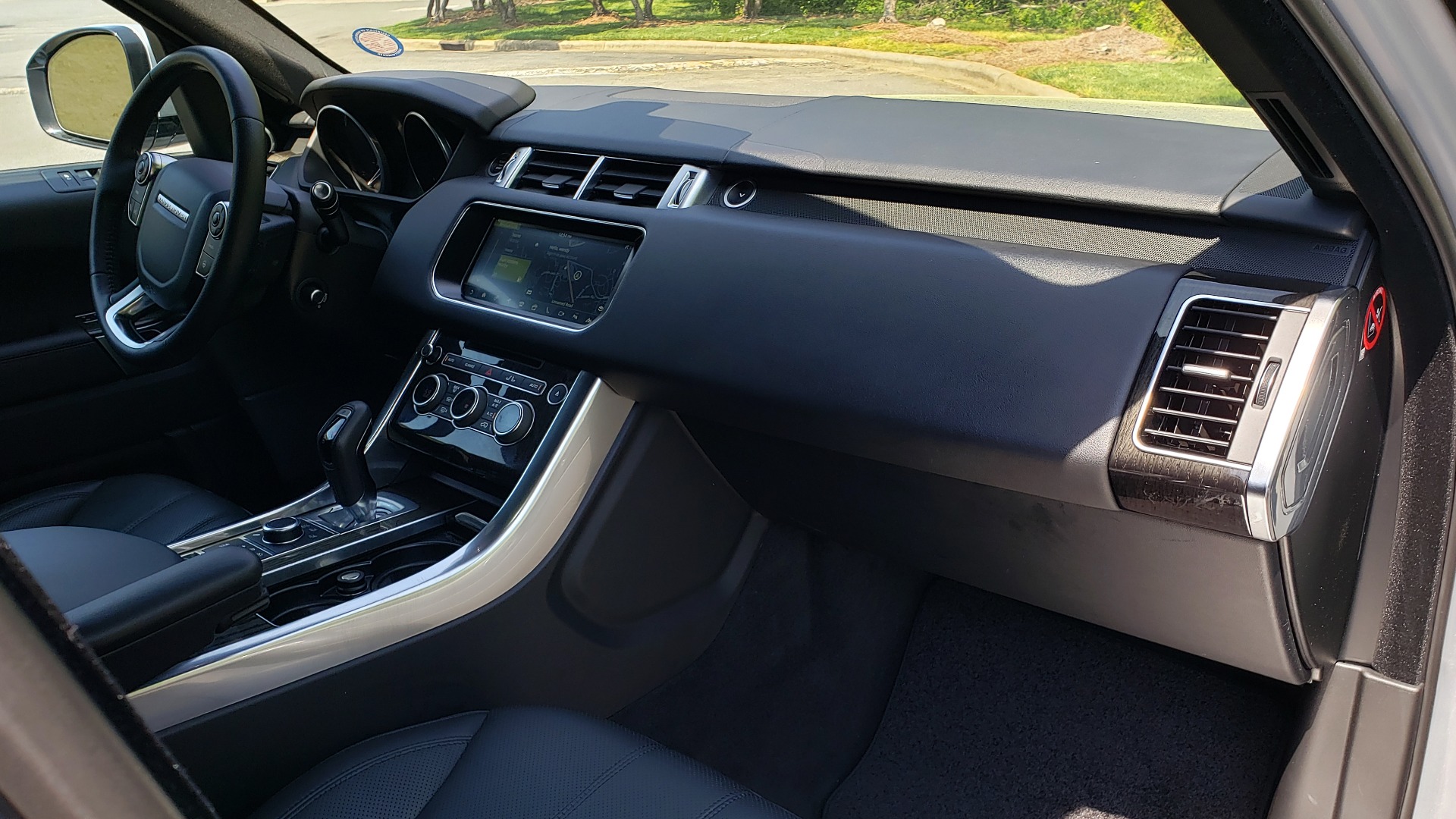 Used 2017 Land Rover RANGE ROVER SPORT HSE / SC V6 / 4X4 / NAV / PANO-ROOF / REARVIEW for sale Sold at Formula Imports in Charlotte NC 28227 65