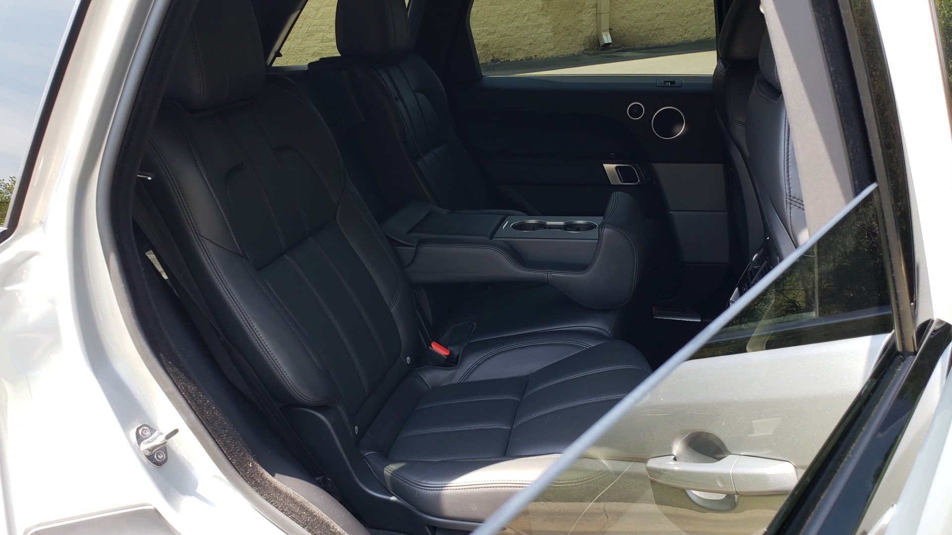 Used 2017 Land Rover RANGE ROVER SPORT HSE / SC V6 / 4X4 / NAV / PANO-ROOF / REARVIEW for sale Sold at Formula Imports in Charlotte NC 28227 73