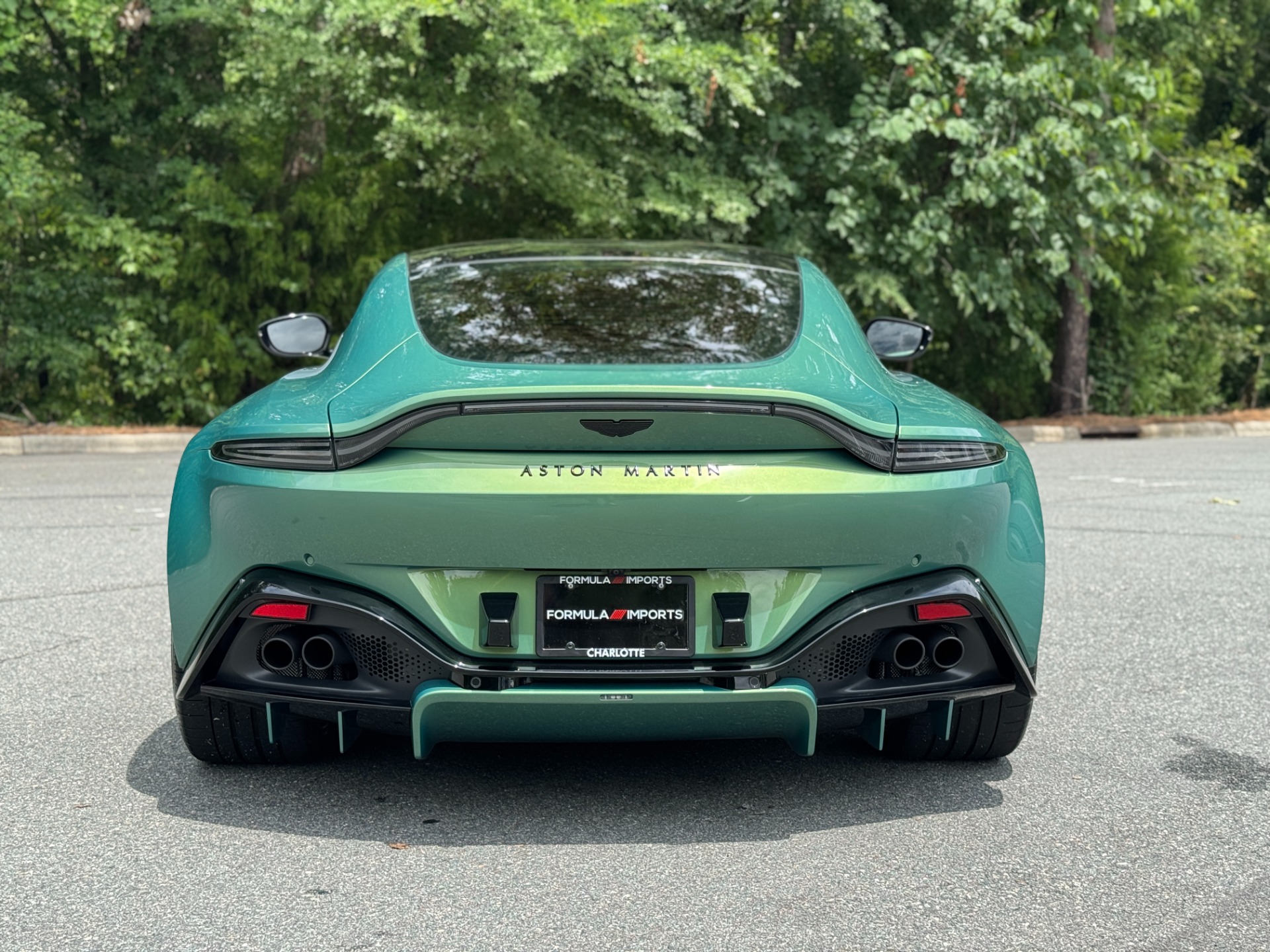 Used 2023 Aston Martin Vantage SIGNATURE PAINT / PREMIUM AUDIO