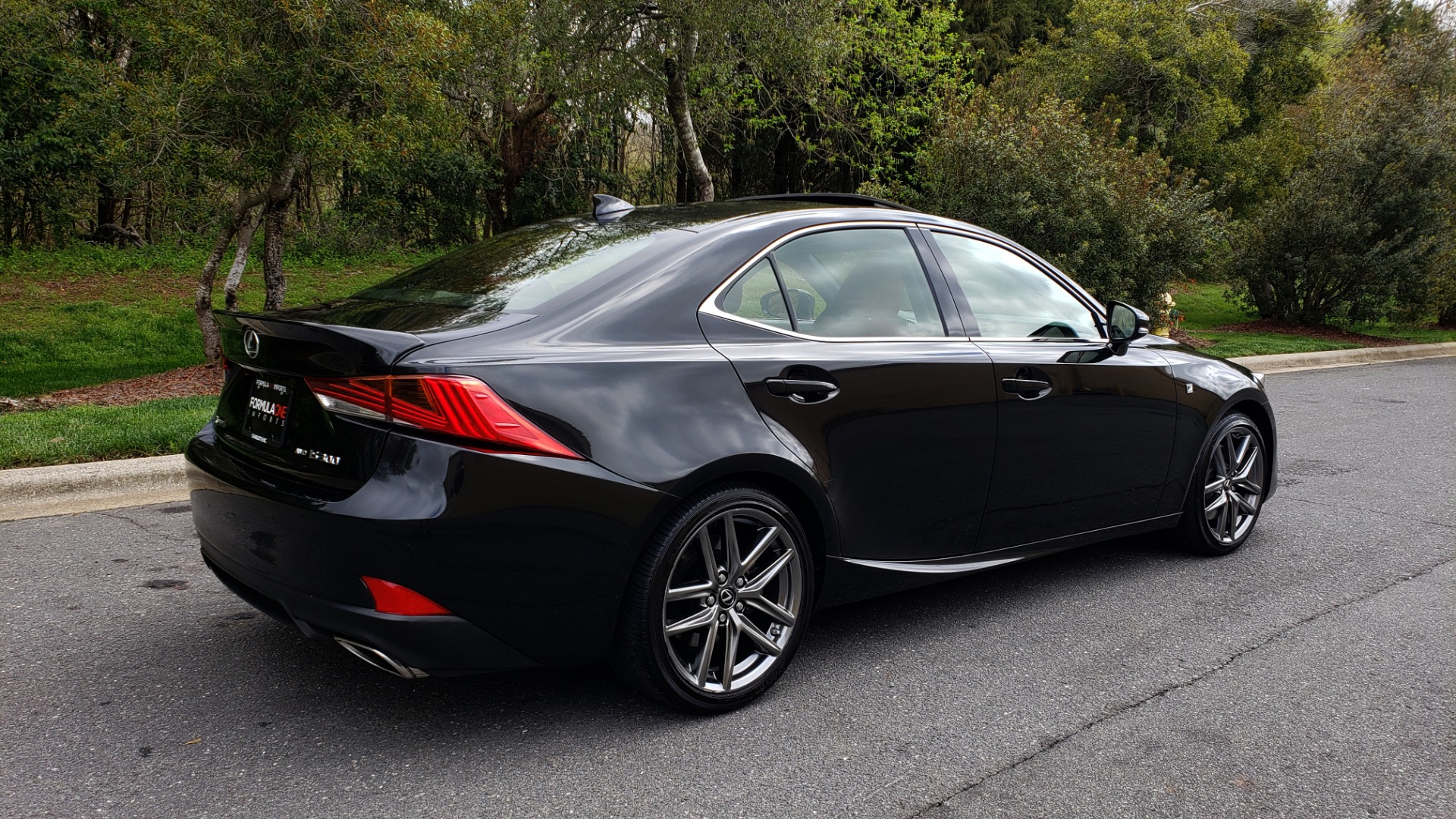 Used 2017 Lexus IS 300 F SPORT AWD / NAV / SUNROOF / REARVIEW / VENT SEATS / BSM for sale Sold at Formula Imports in Charlotte NC 28227 6