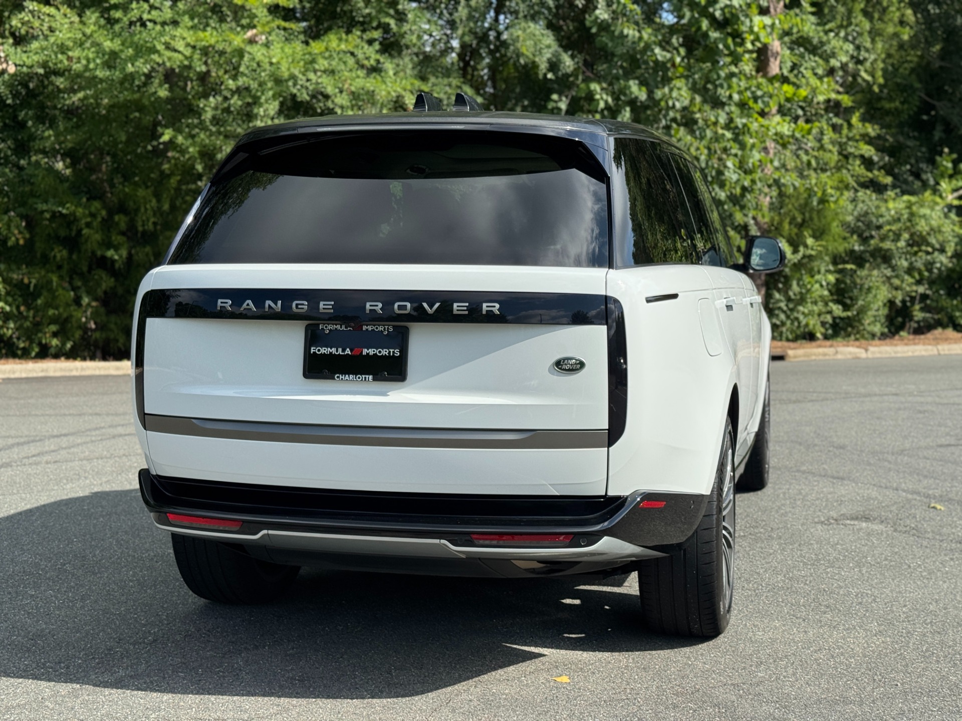 Used 2023 Land Rover Range Rover SE P400 20-WAY SEATING / HANDOVER PACK ...
